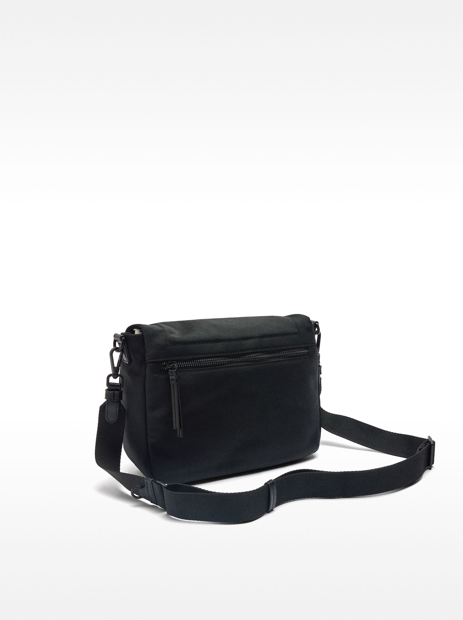 Bolso Bandolera De Nylon Con Cierre De Solapa
