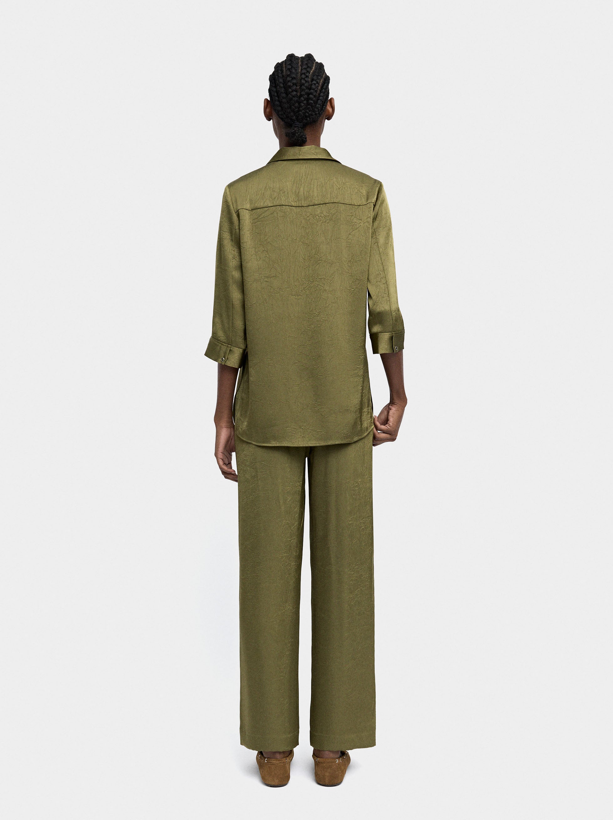 Pantalón Fluido Con Efecto Arrugado