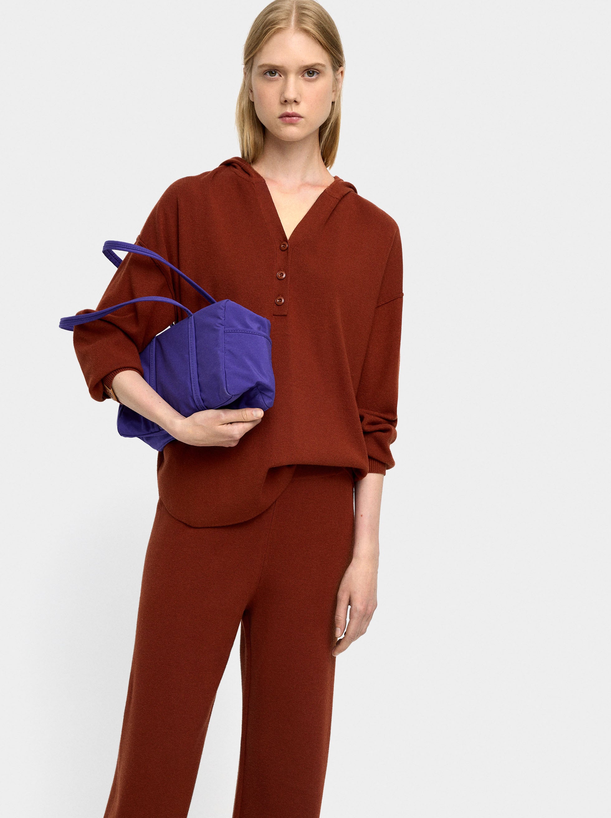 Jersey De Punto Con Capucha
