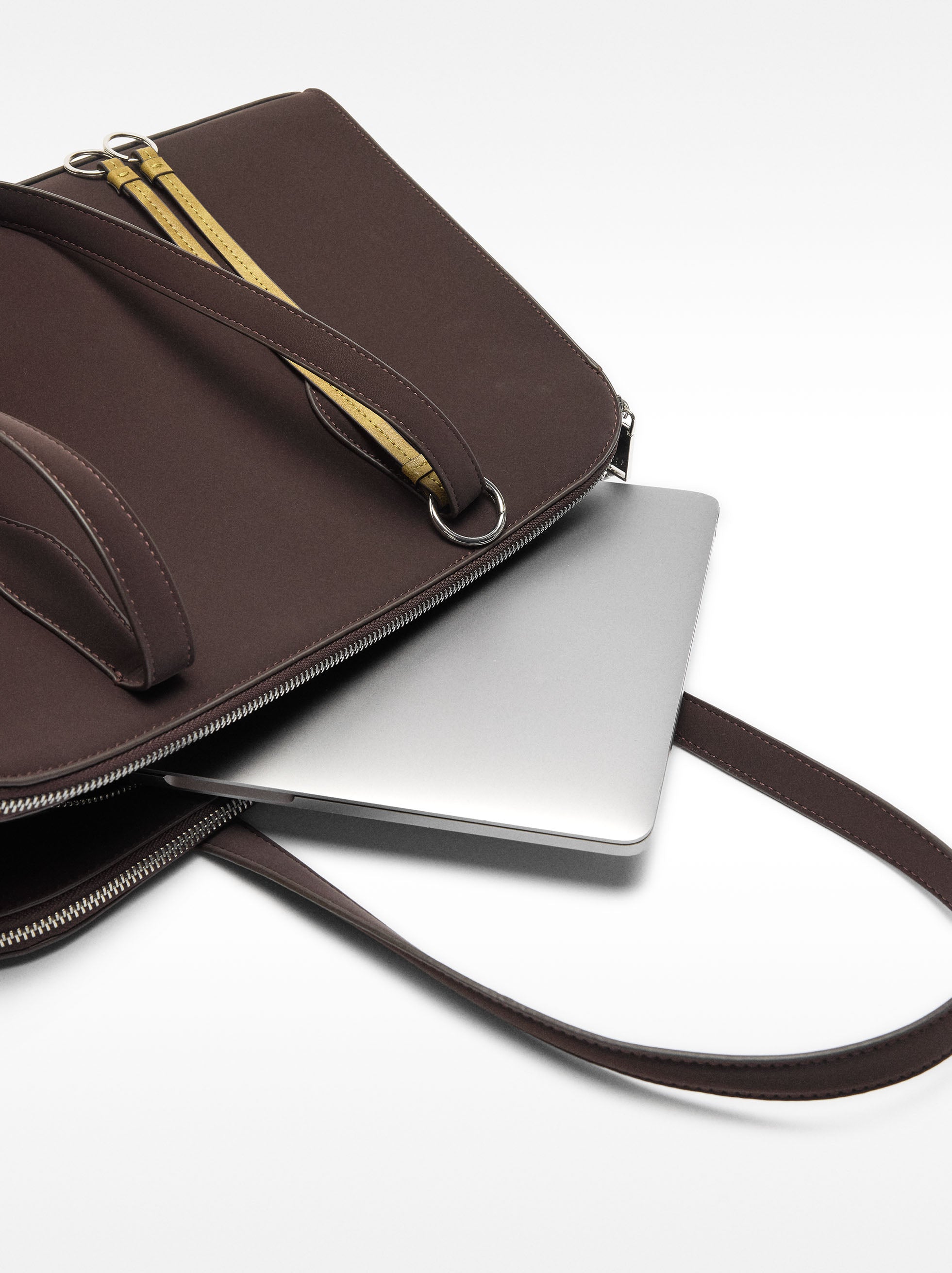 Bolso Para Portátil Textura Suave