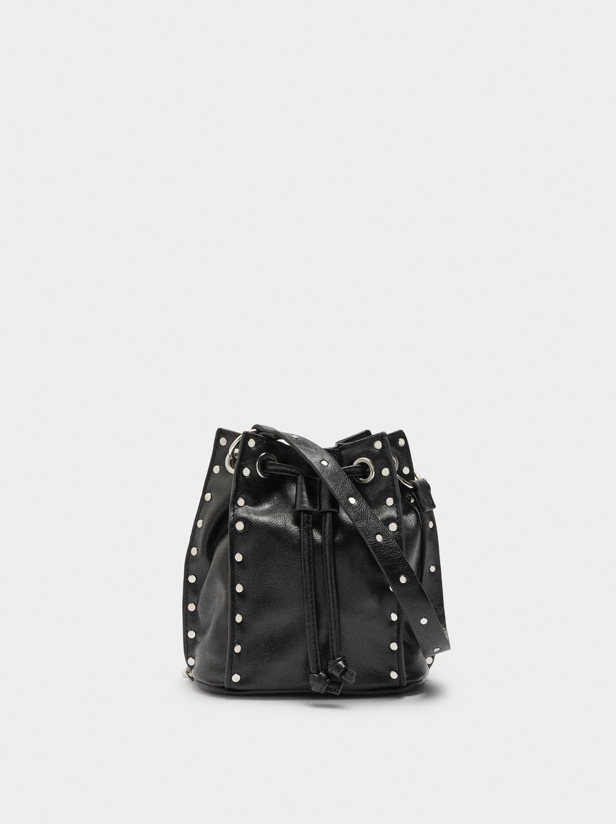 Bolso De Hombro Con Tachuelas