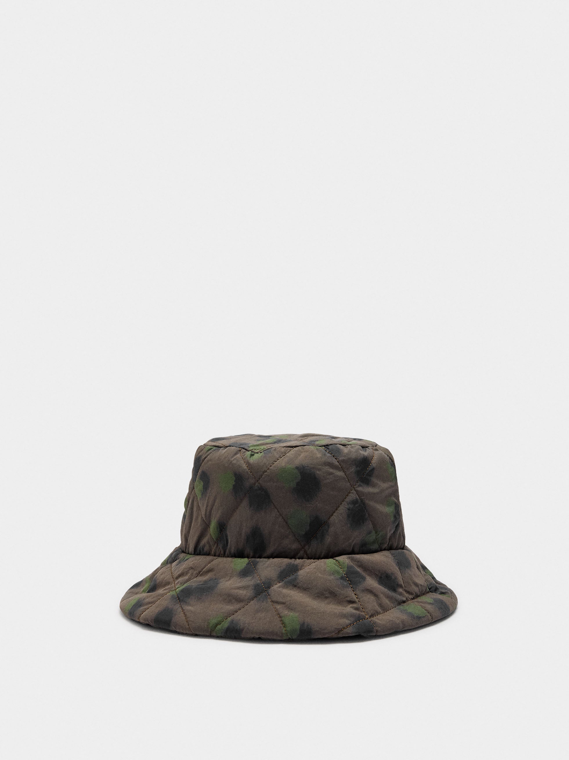 Gorro Bucket Acolchado De Nylon