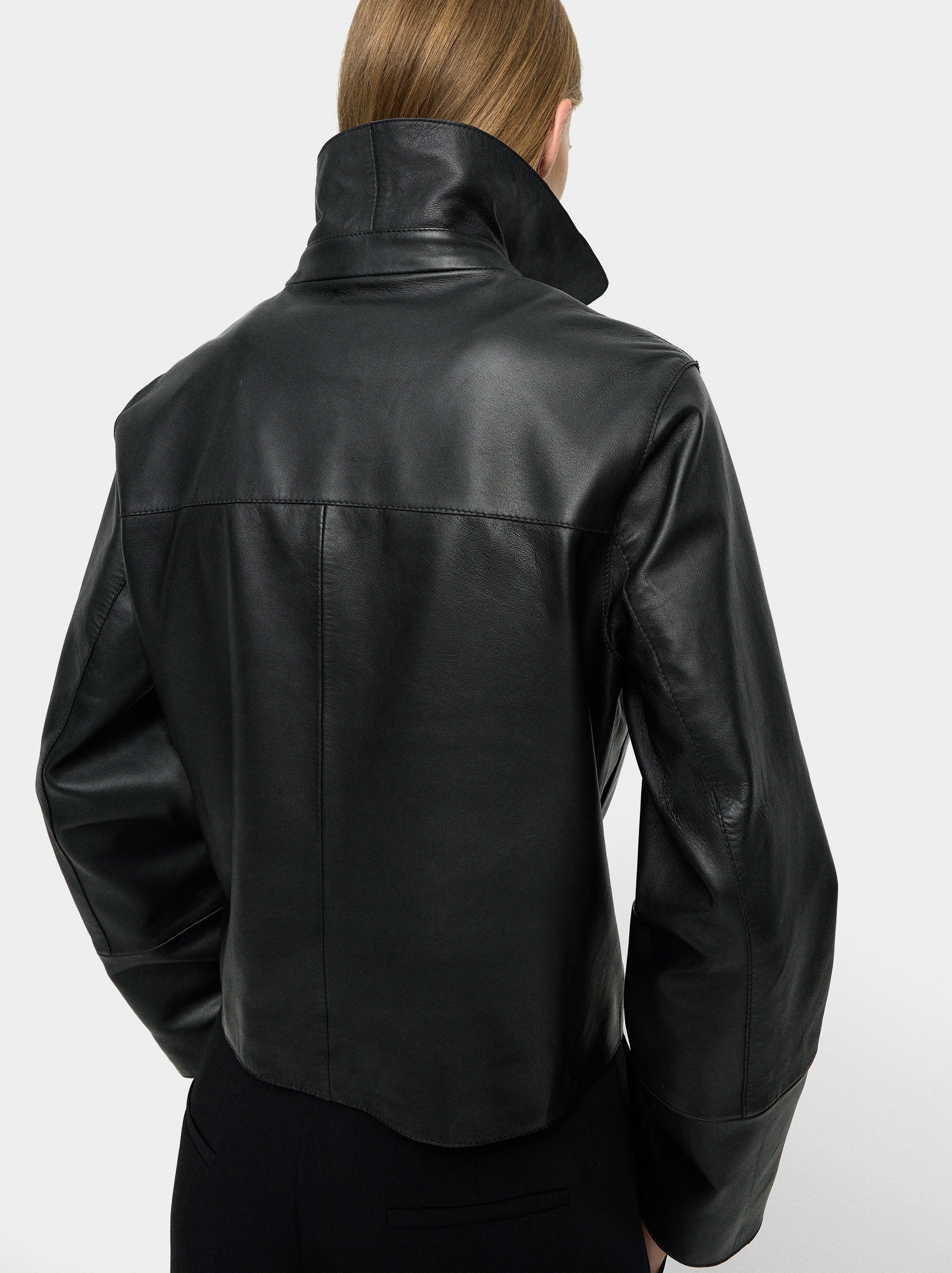 Chaqueta De Piel Con Pespuntes
