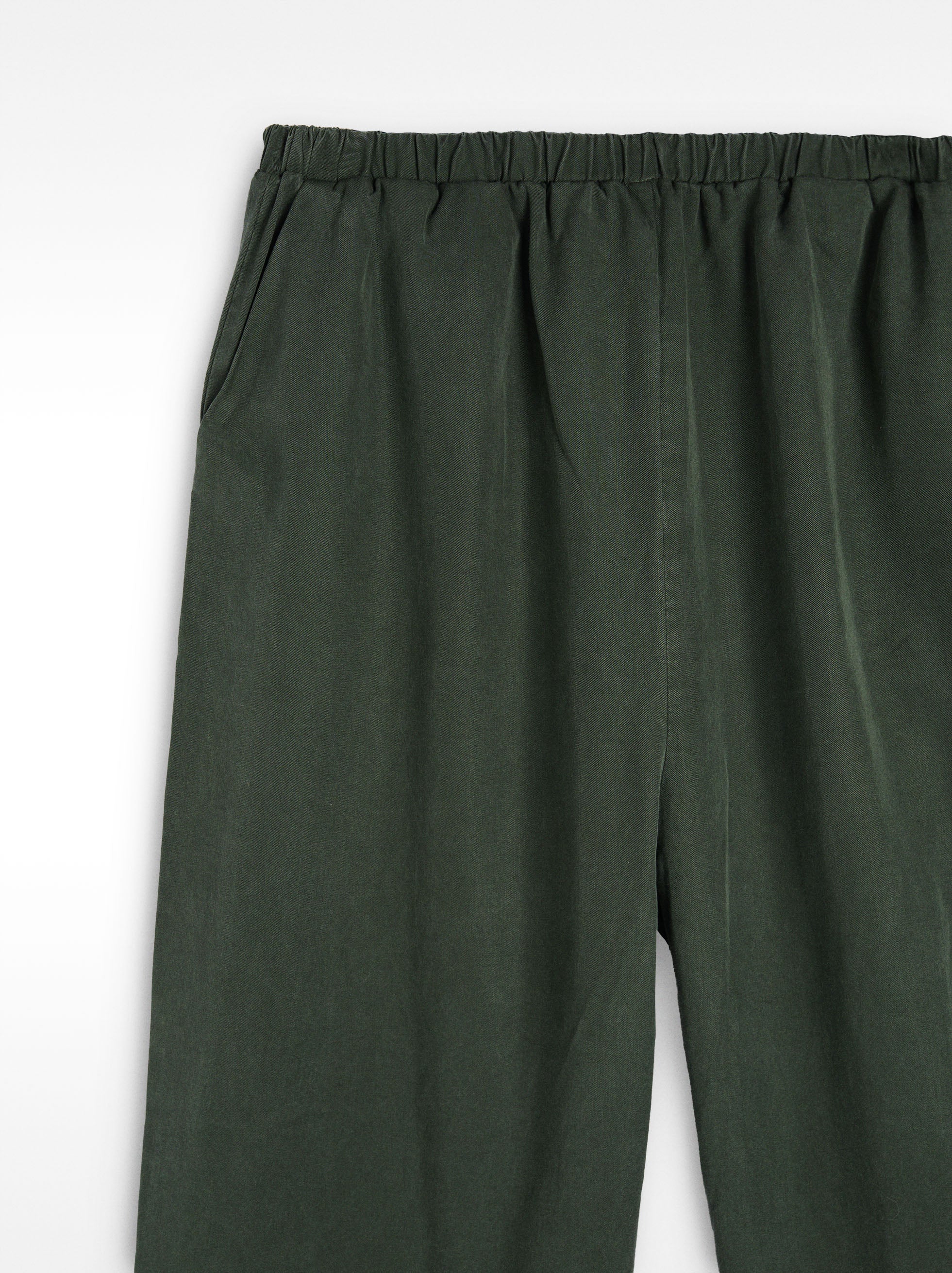 Pantalón Fluido Con Cintura Elástica