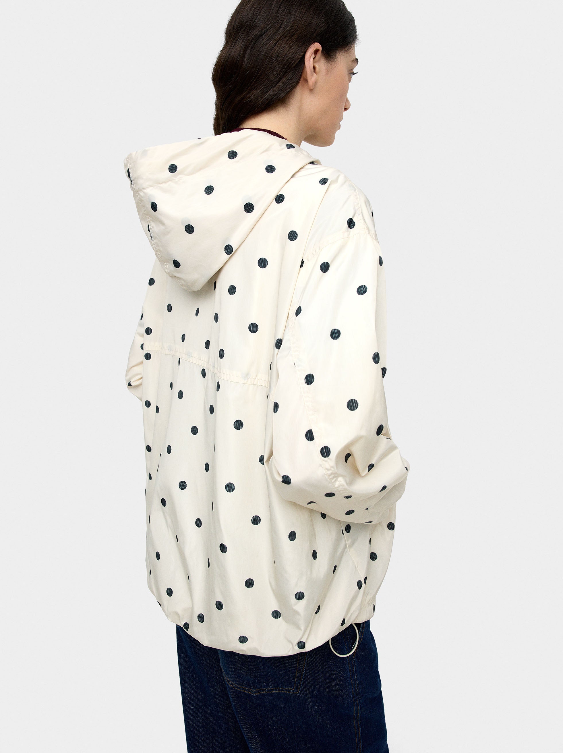 Parka De Lunares Con Capucha