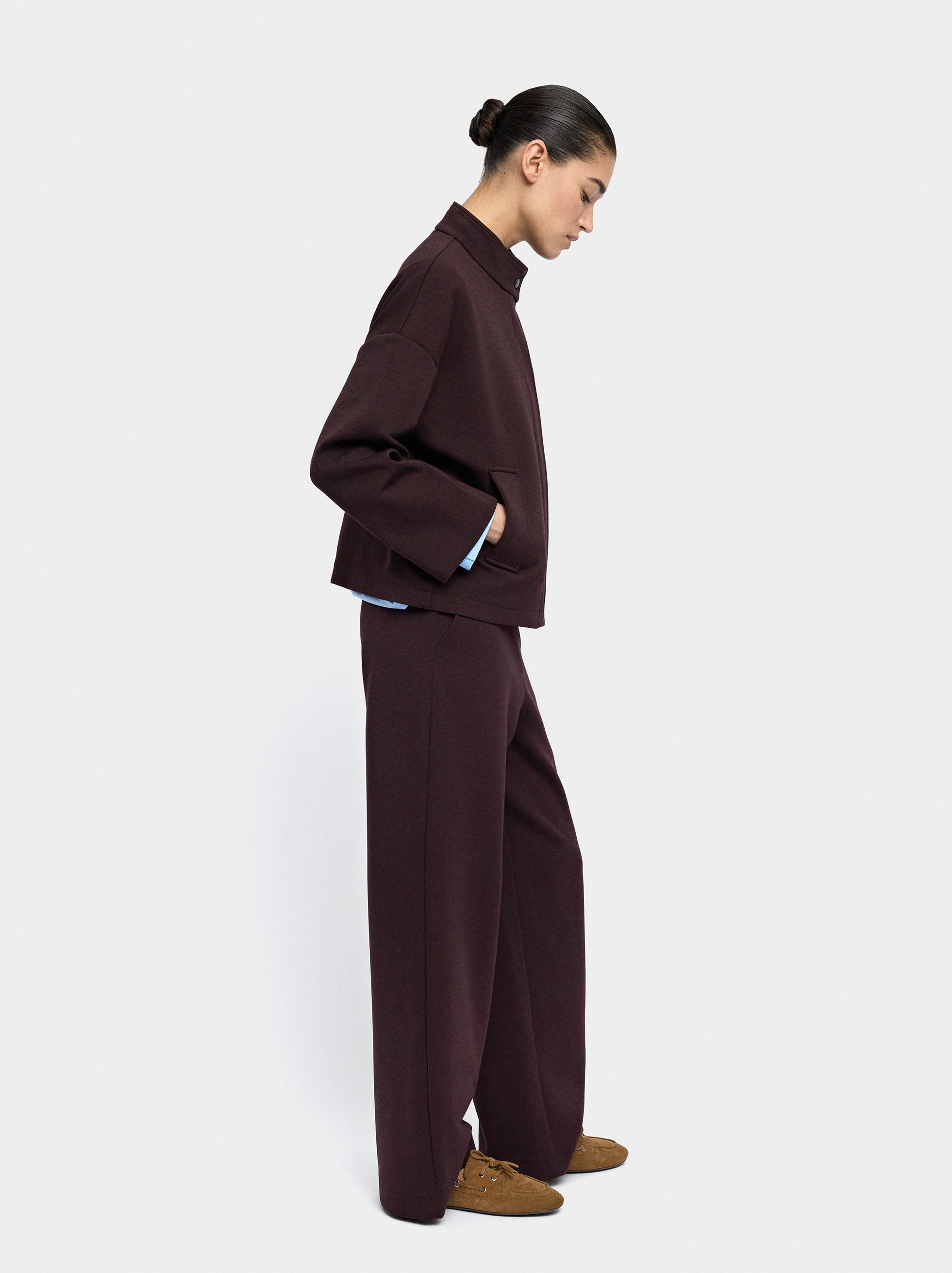 Pantalón Con Cintura Elástica Y Bolsillos