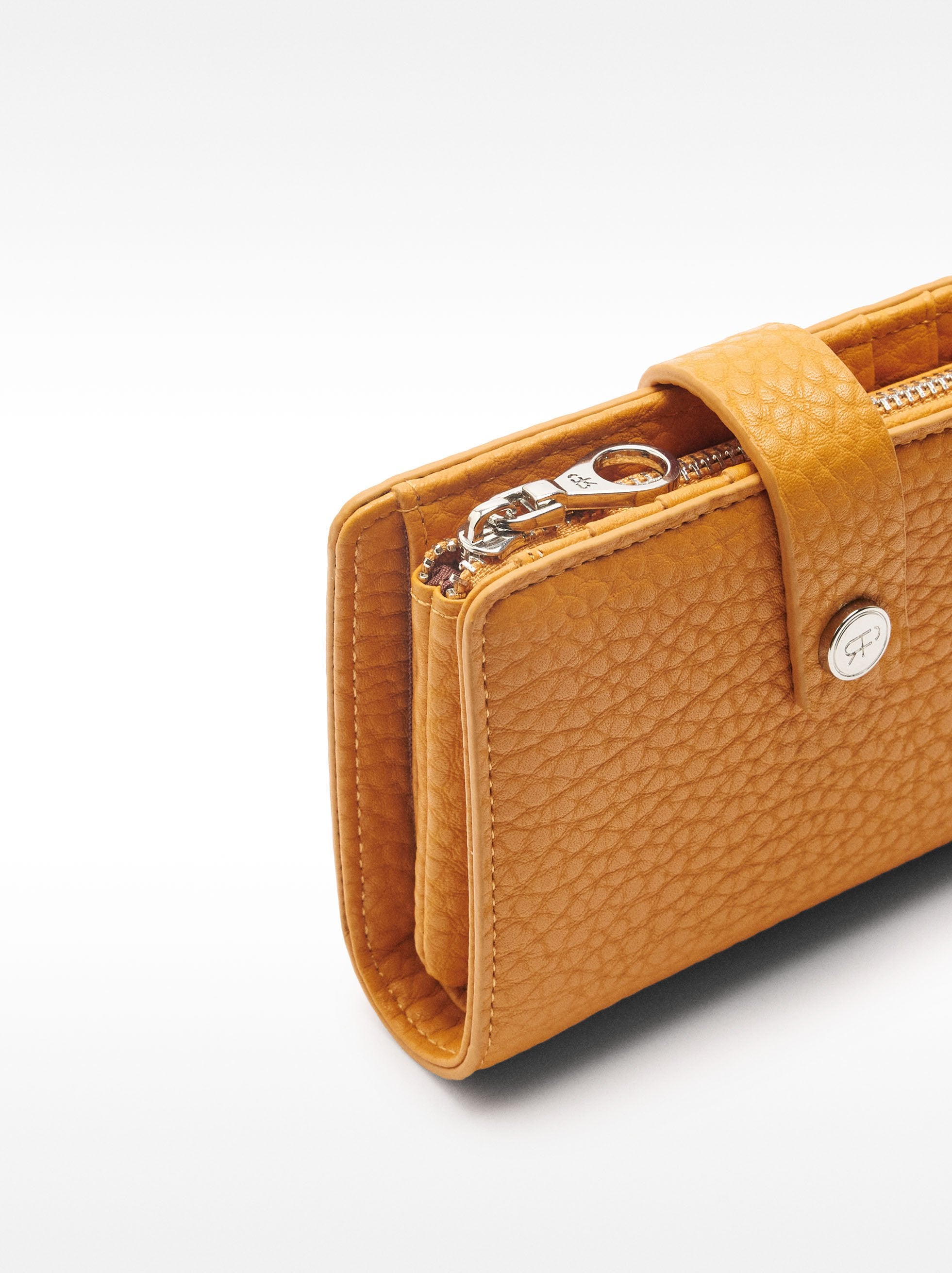 Cartera Con Textura S