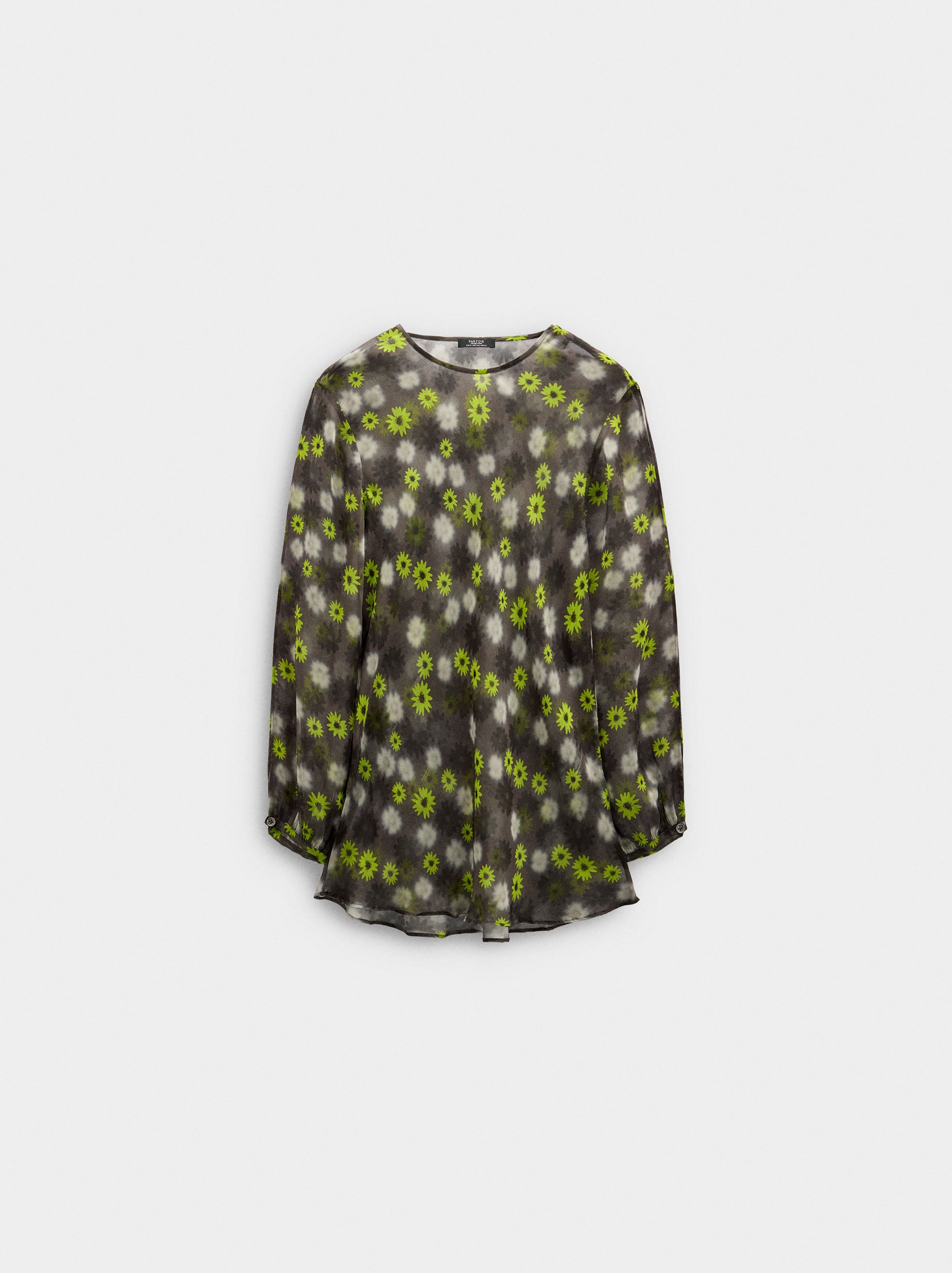 Blusa Semitransparente Con Estampado Floral