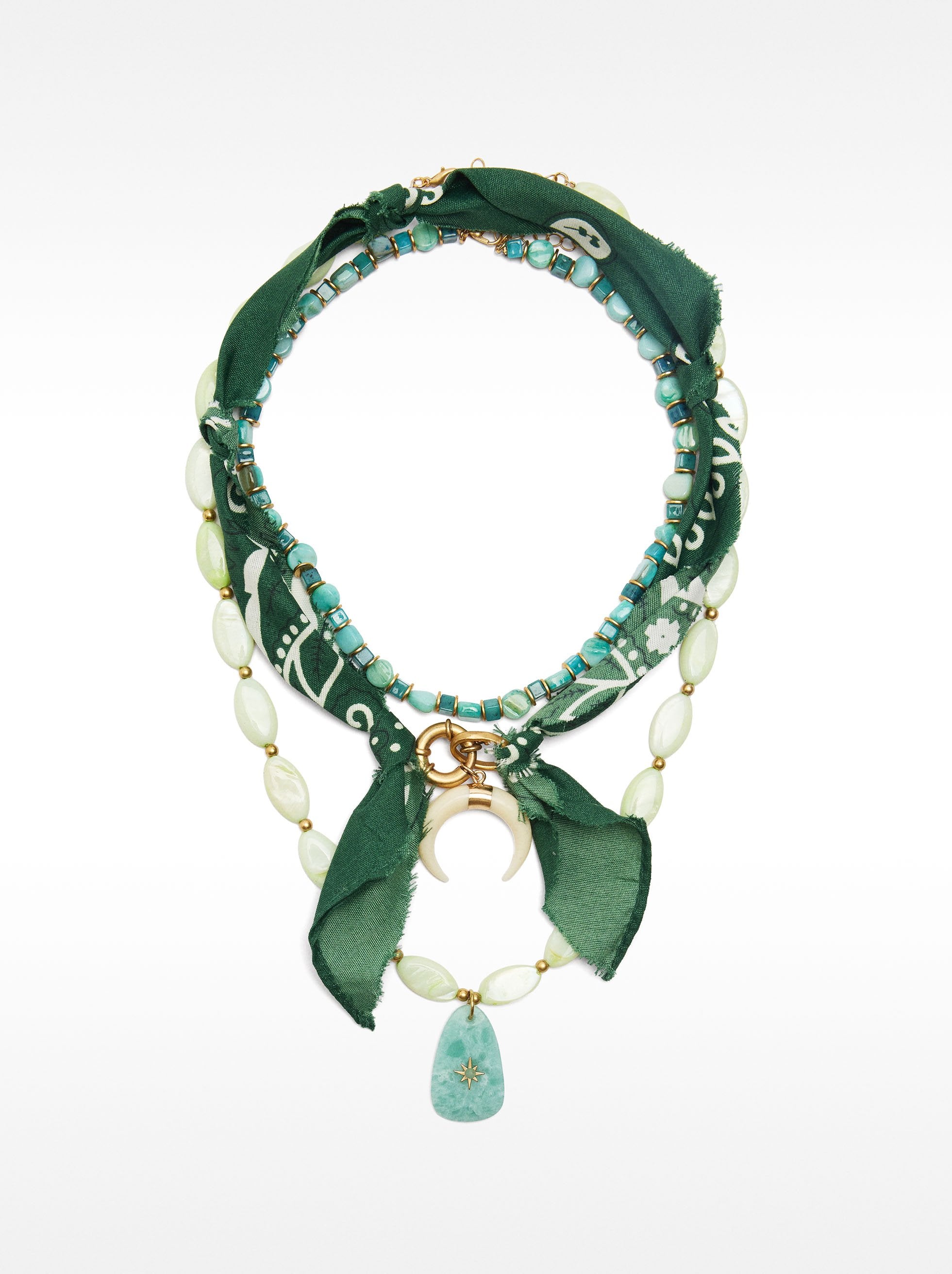 Set De Collares Con Piedras Y Conchas