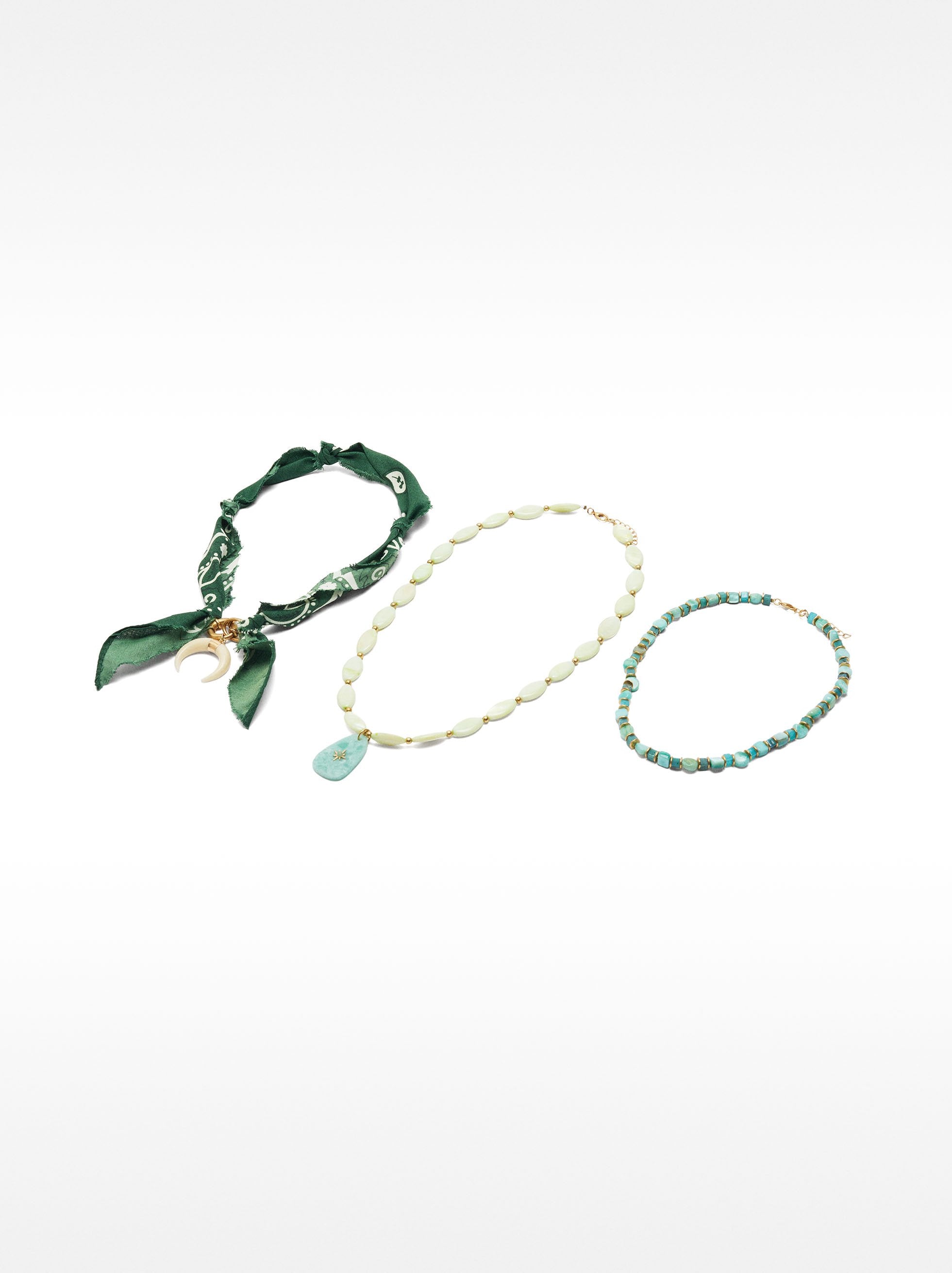 Set De Collares Con Piedras Y Conchas