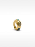 Anillo Con Piedras Y Resina