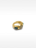 Anillo Con Piedras Y Resina