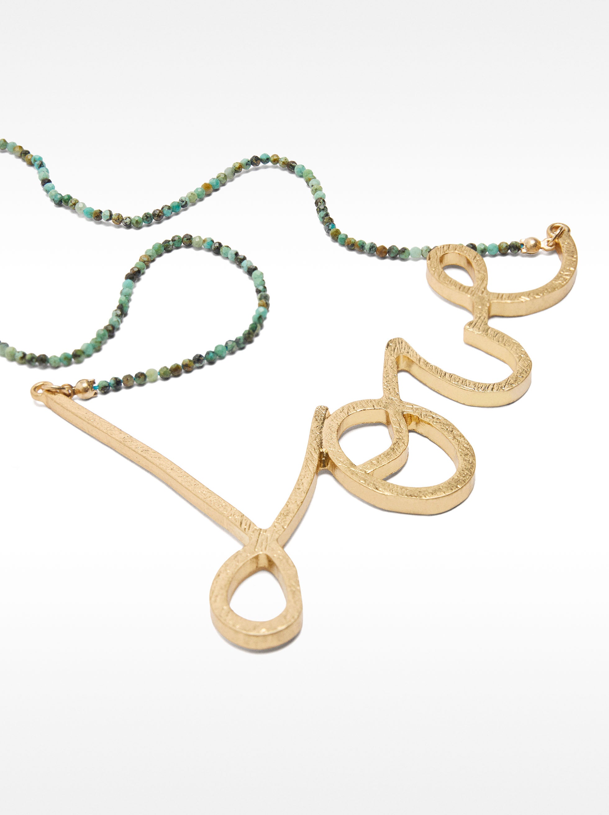Collar Corto Con Piedras Love