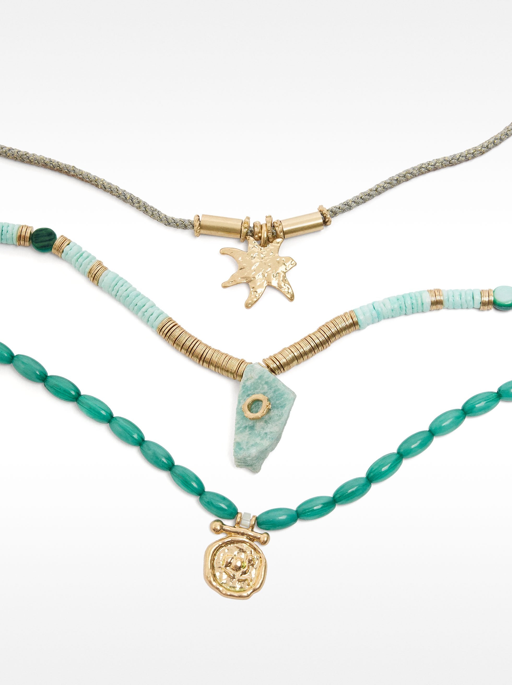 Set De Collares Cortos Con Piedras