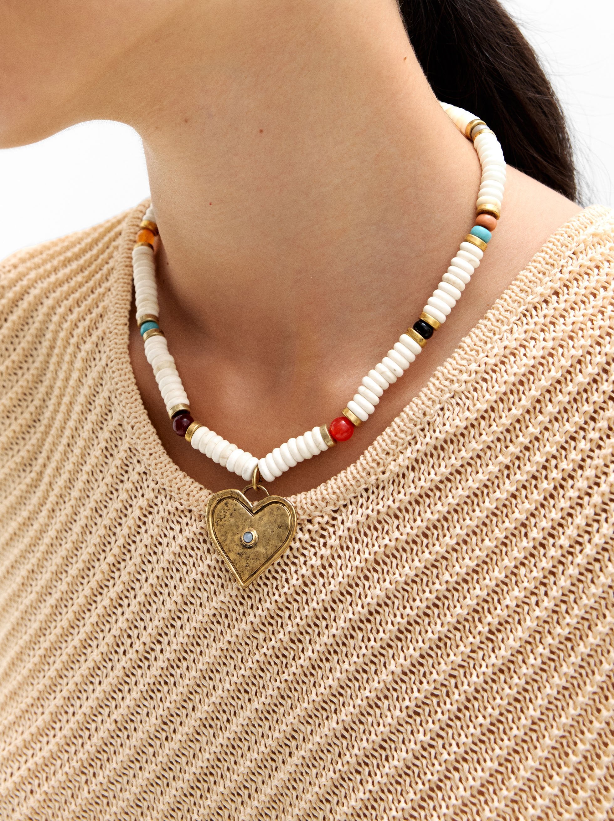 Collar Corto Con Piedras Colgante De Corazón