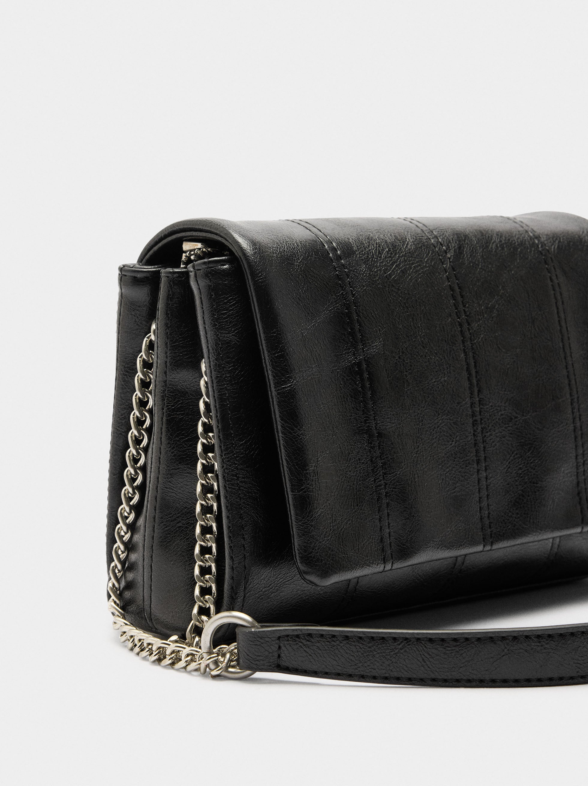 Bolso De Hombro Acolchado Con Solapa