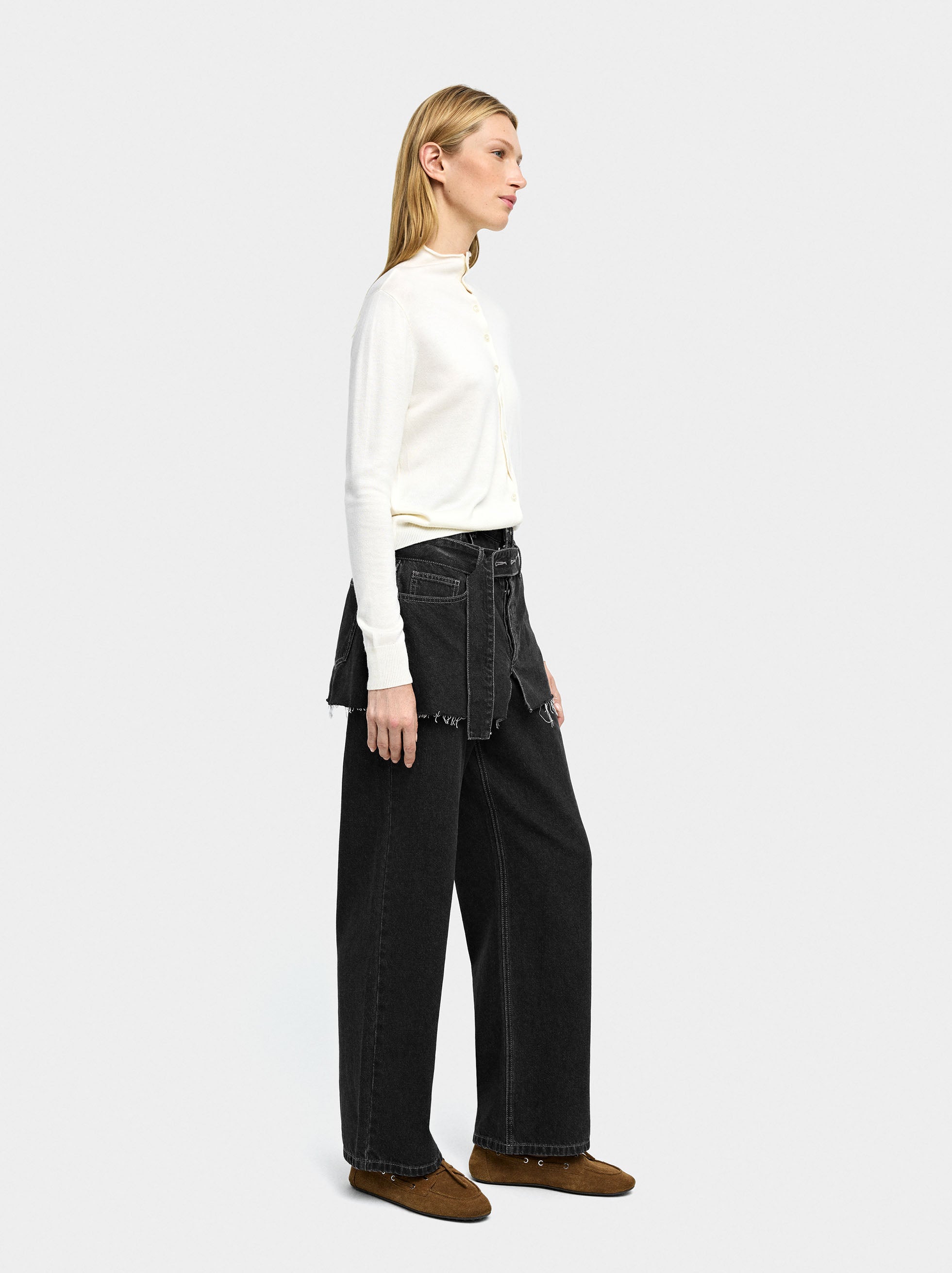 Pantalon Vaquero Recto Con Detalle De Falda