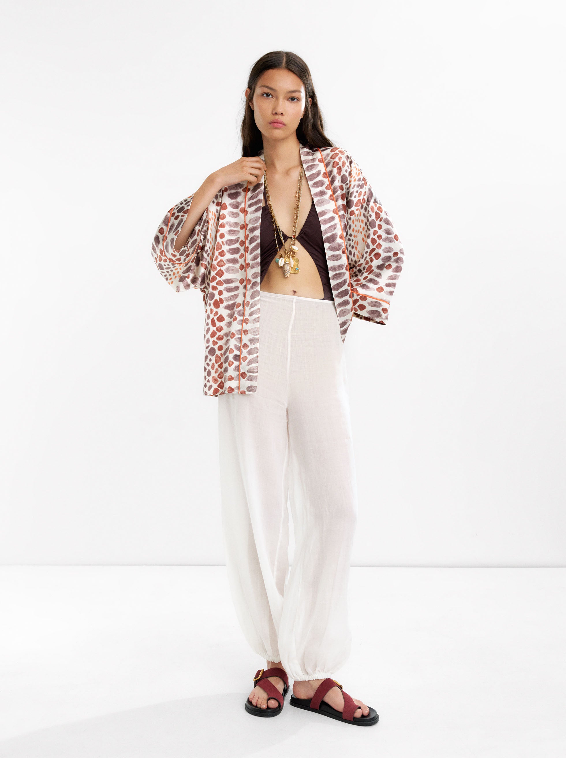 Kimono Estampado Con Textura