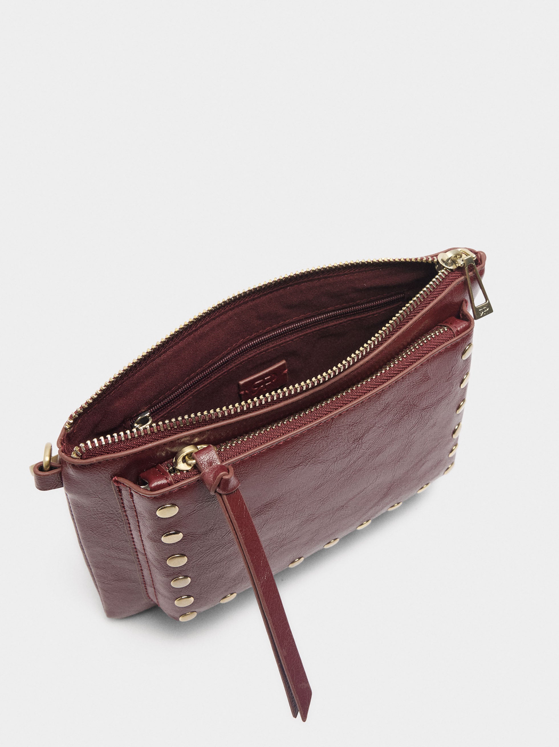 Bolso Bandolera Con Tachuelas