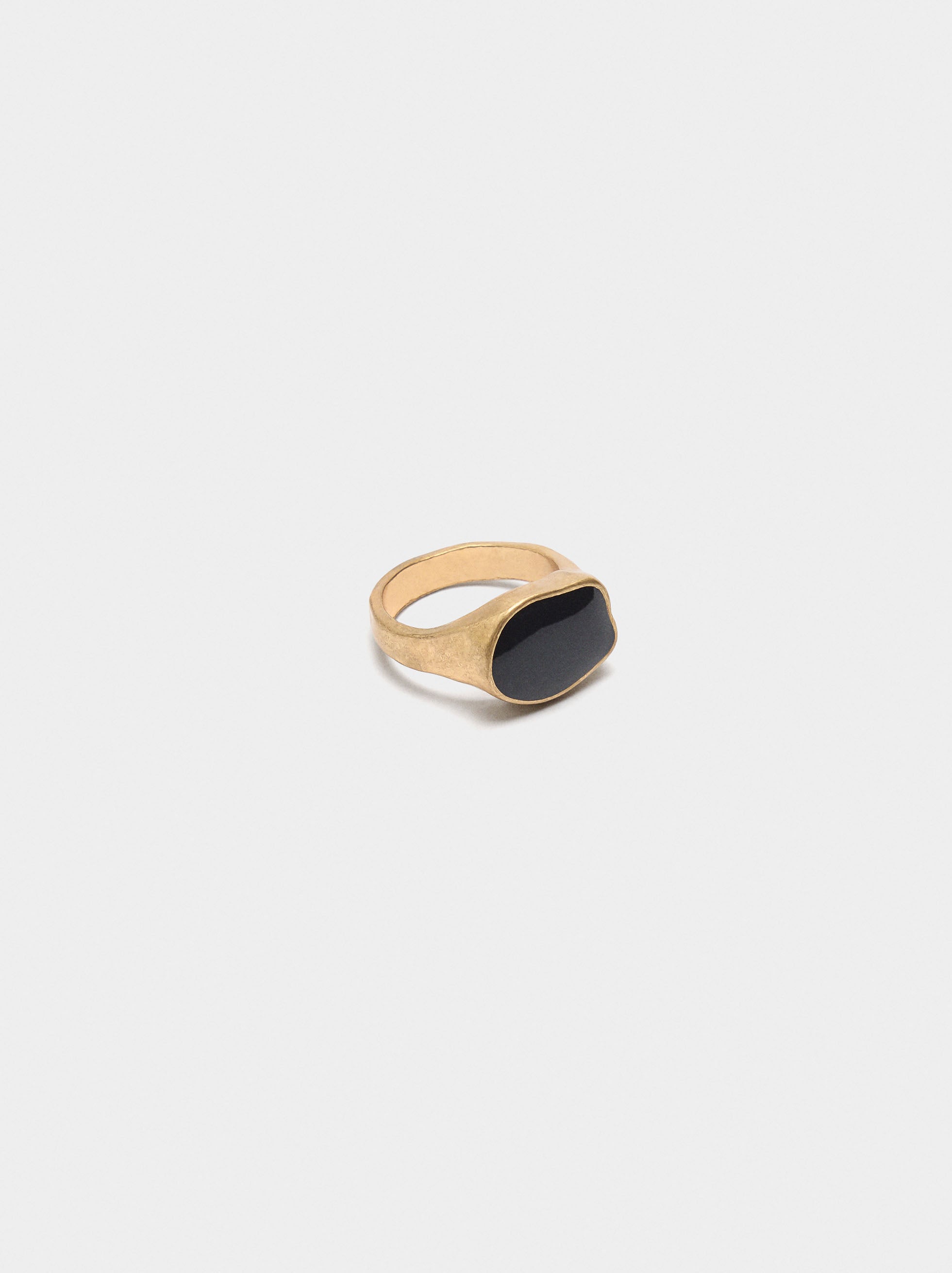 Anillo Con Esmalte