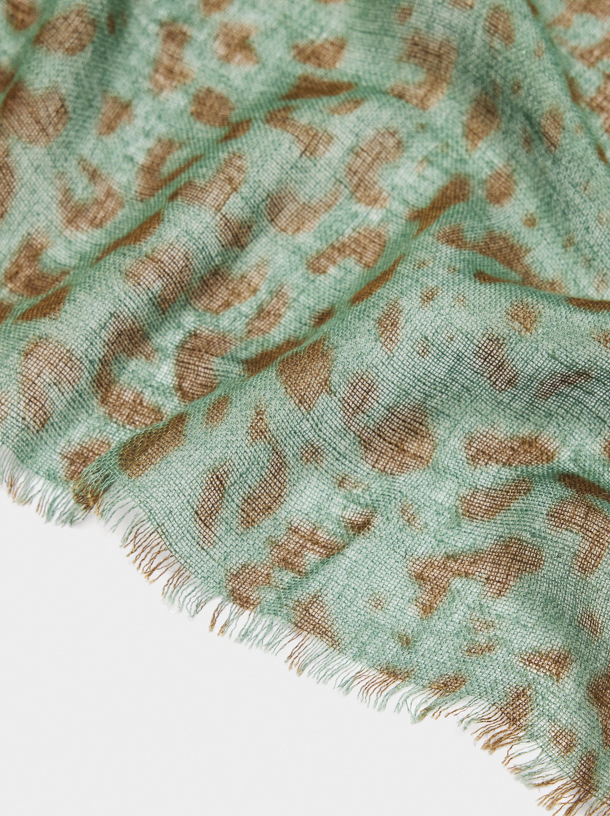Pañuelo Estampado Con Lino