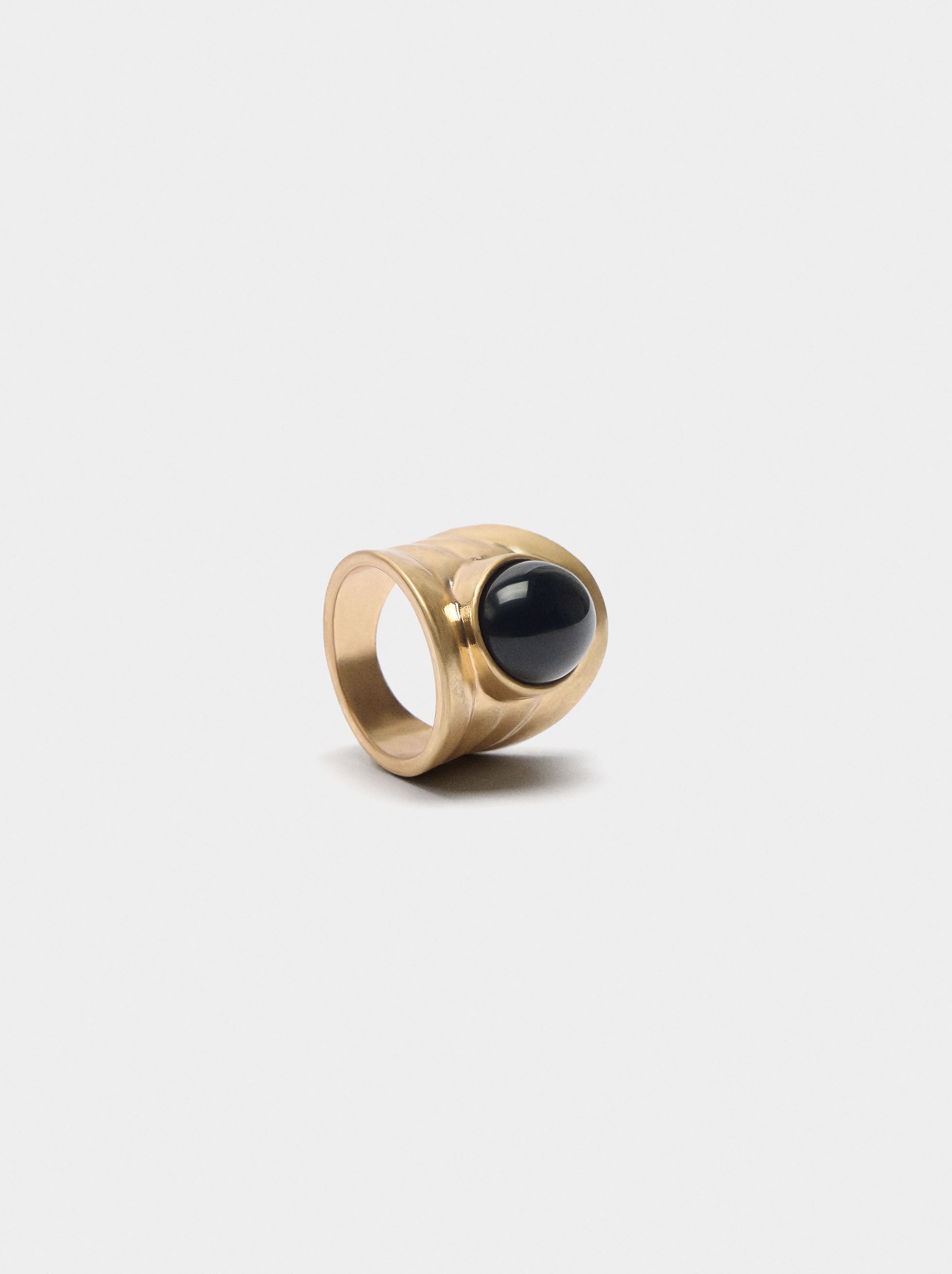 Anillo Ancho Con Detalle Ovalado