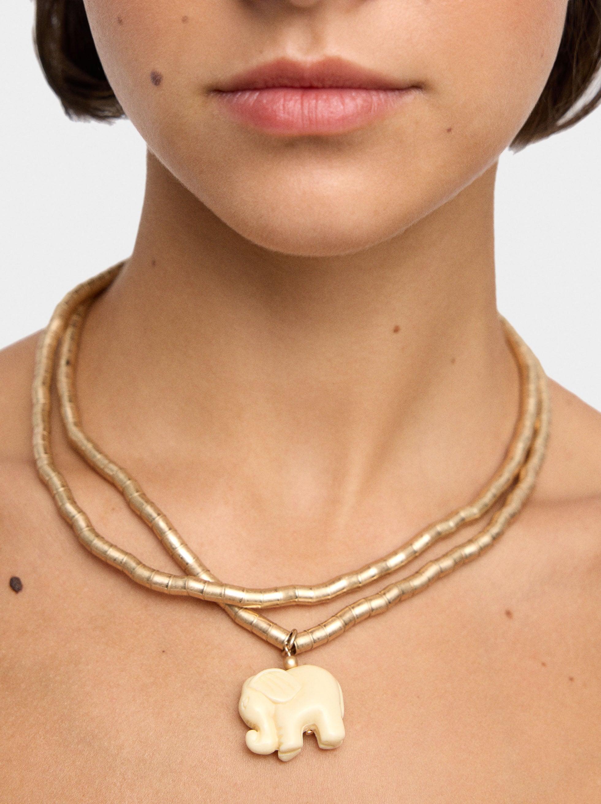 Set De Collares Cortos Colgante De Elefante