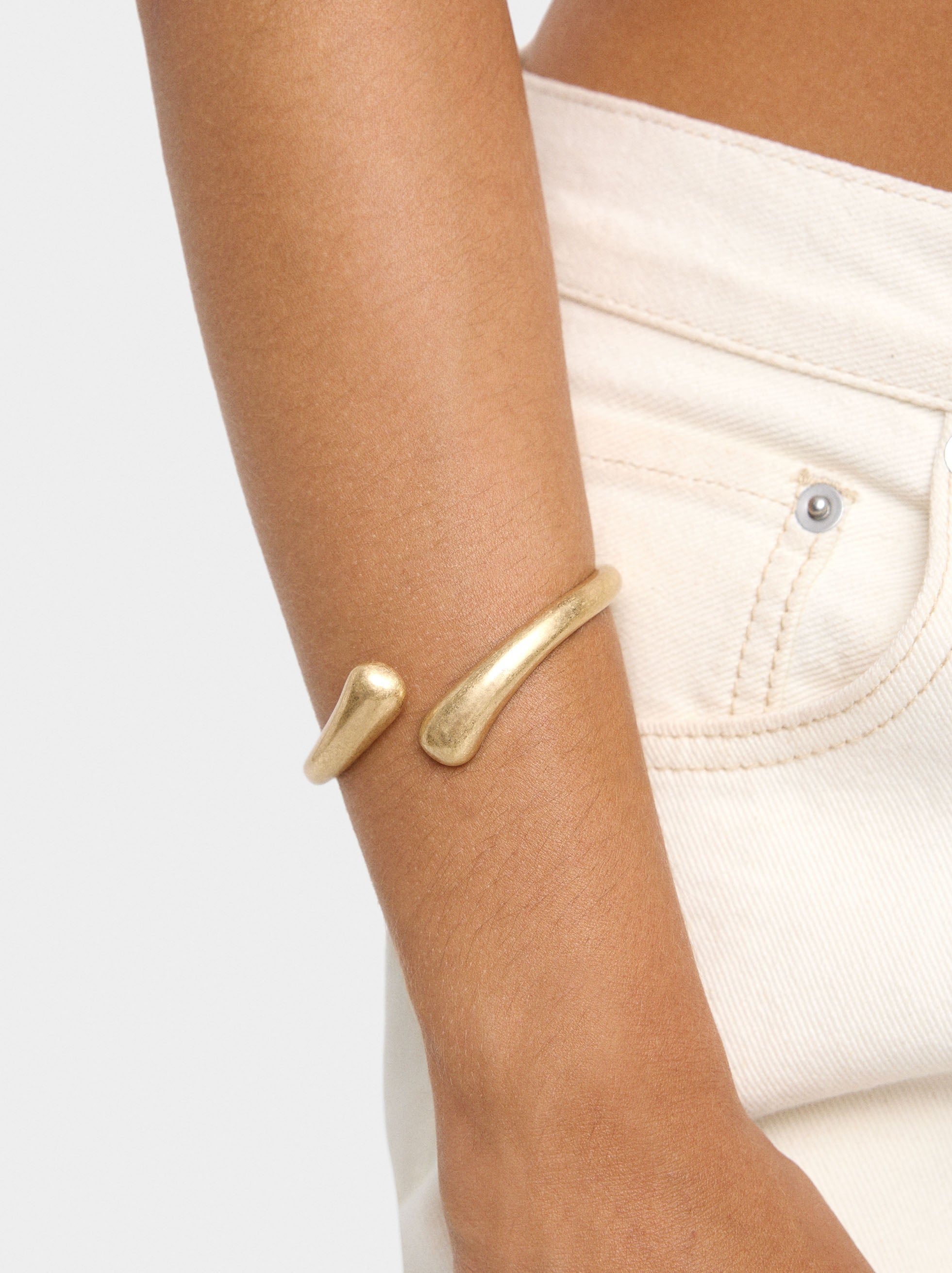 Pulsera Abierta Cruzada