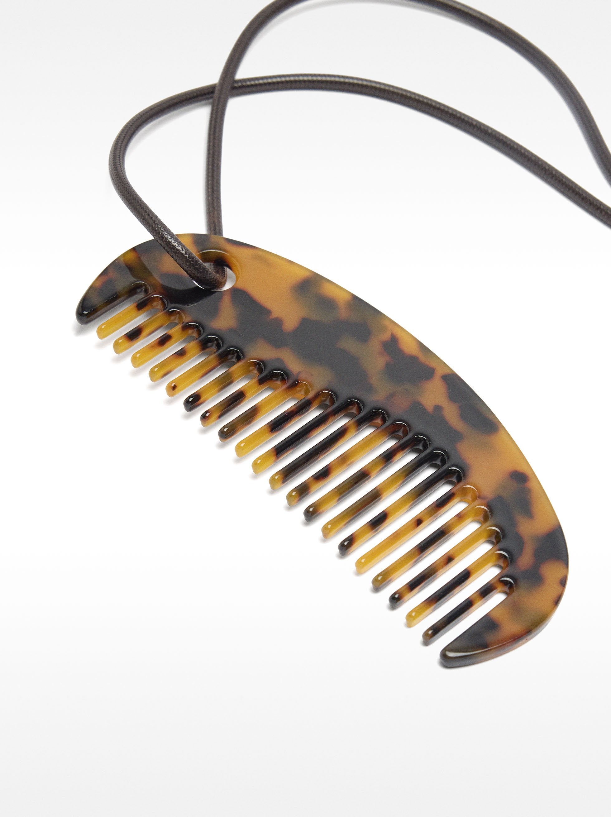 Cordón Con Colgante Con Peine