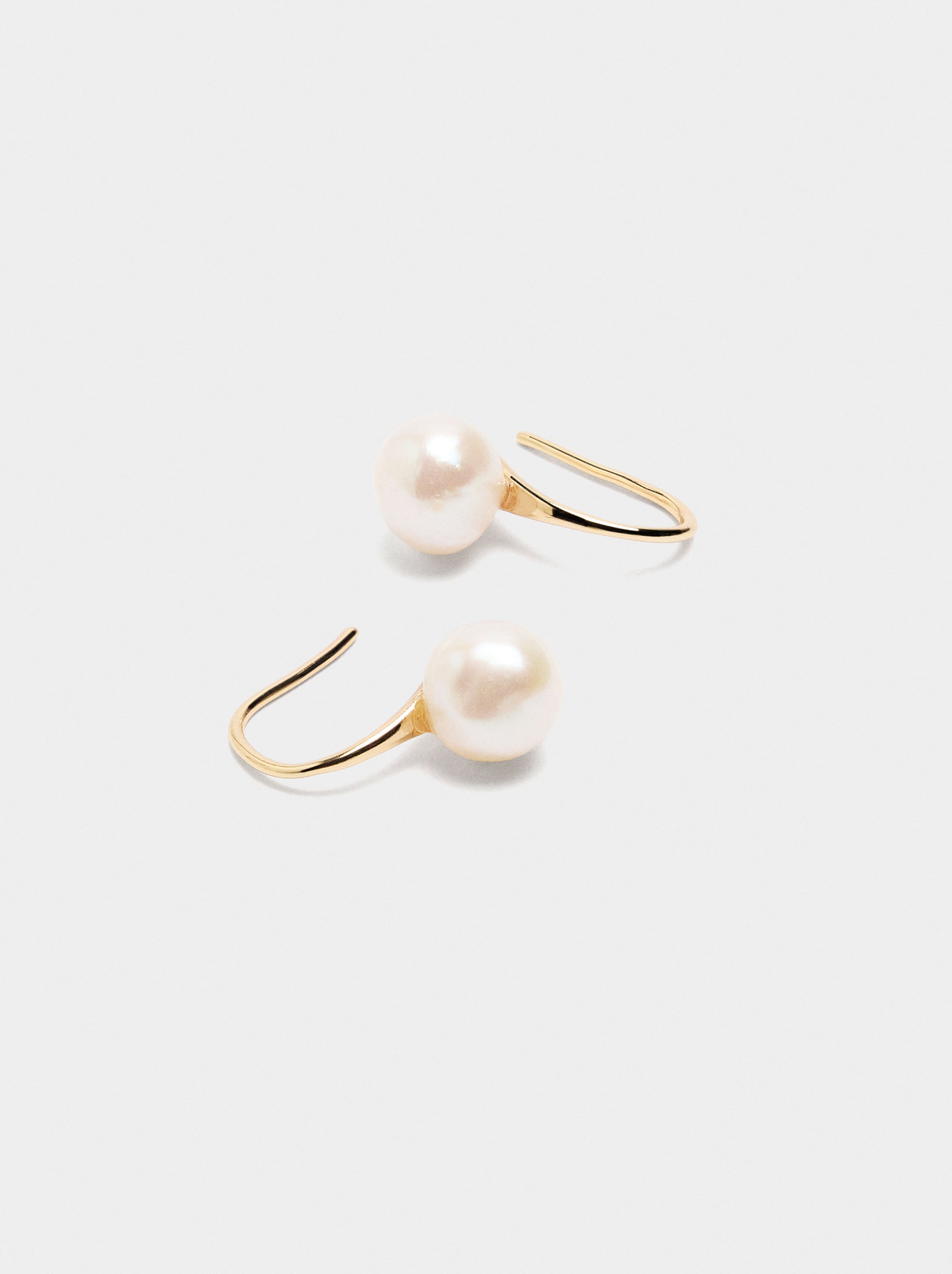 Pendientes Cortos Con Perlas De Agua Dulce