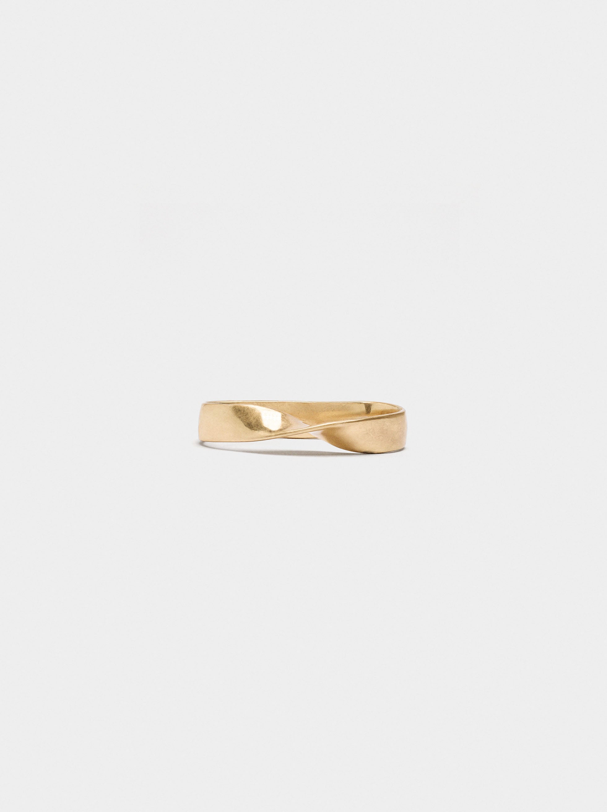 Anillo Doble Efecto Torcido