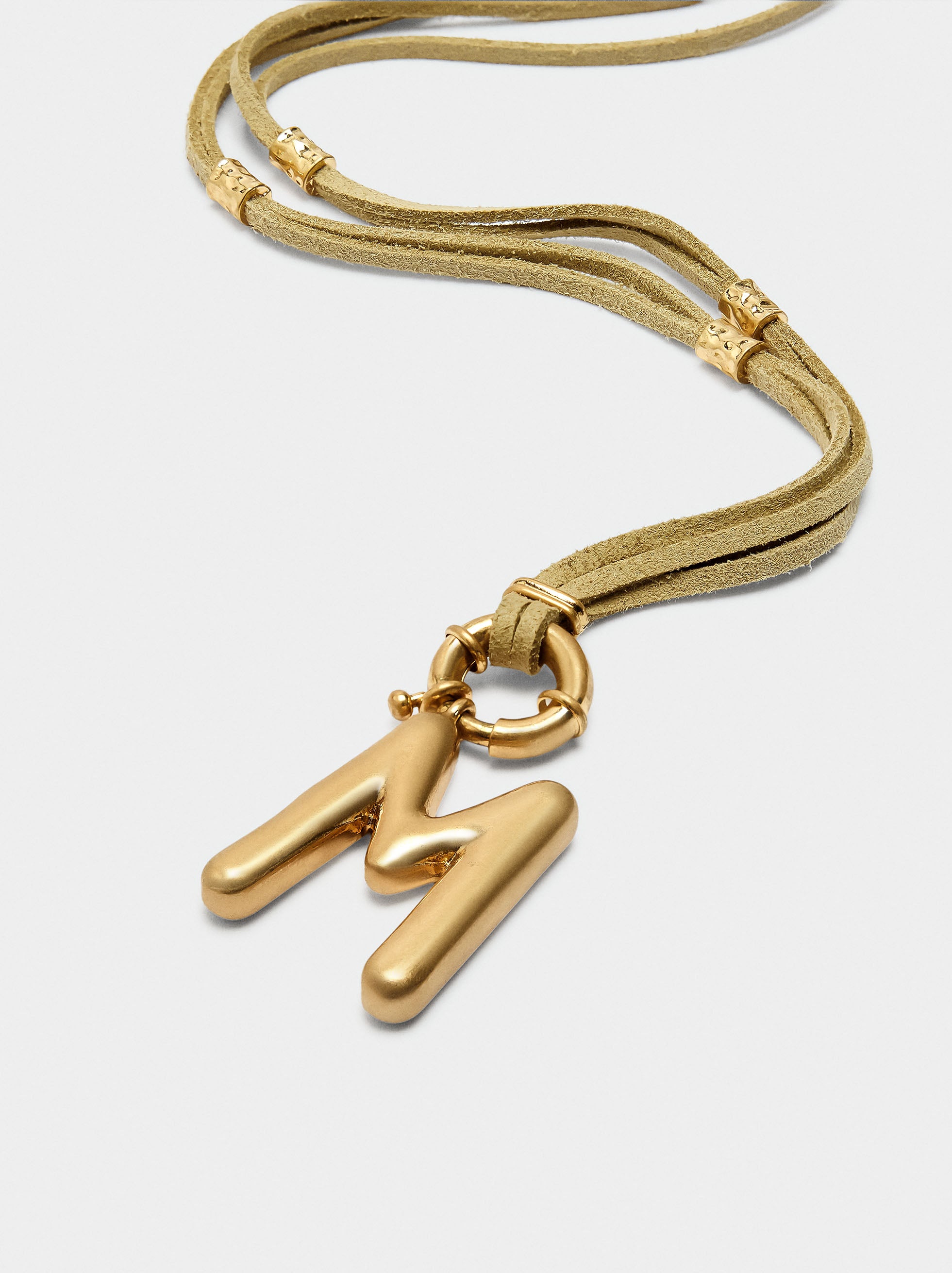 Collar De Cordón Con Letra