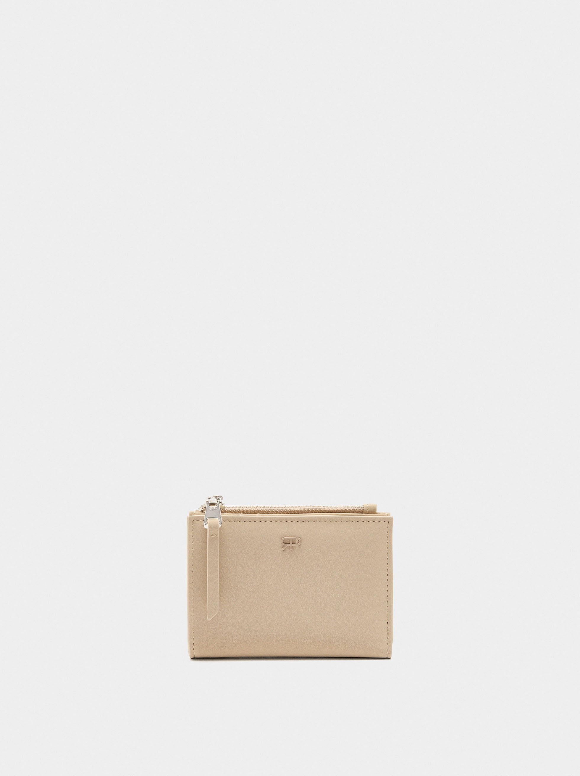 Cartera Con Textura Suave