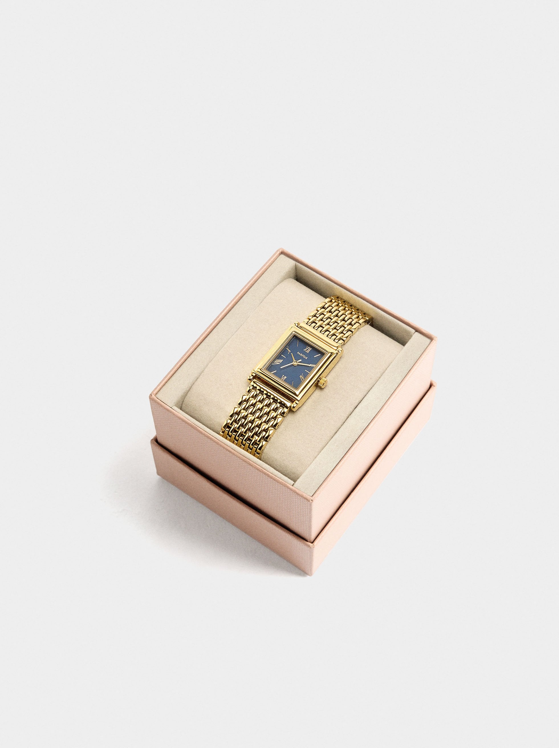 Reloj Rectangular Con Brazalete Metálico