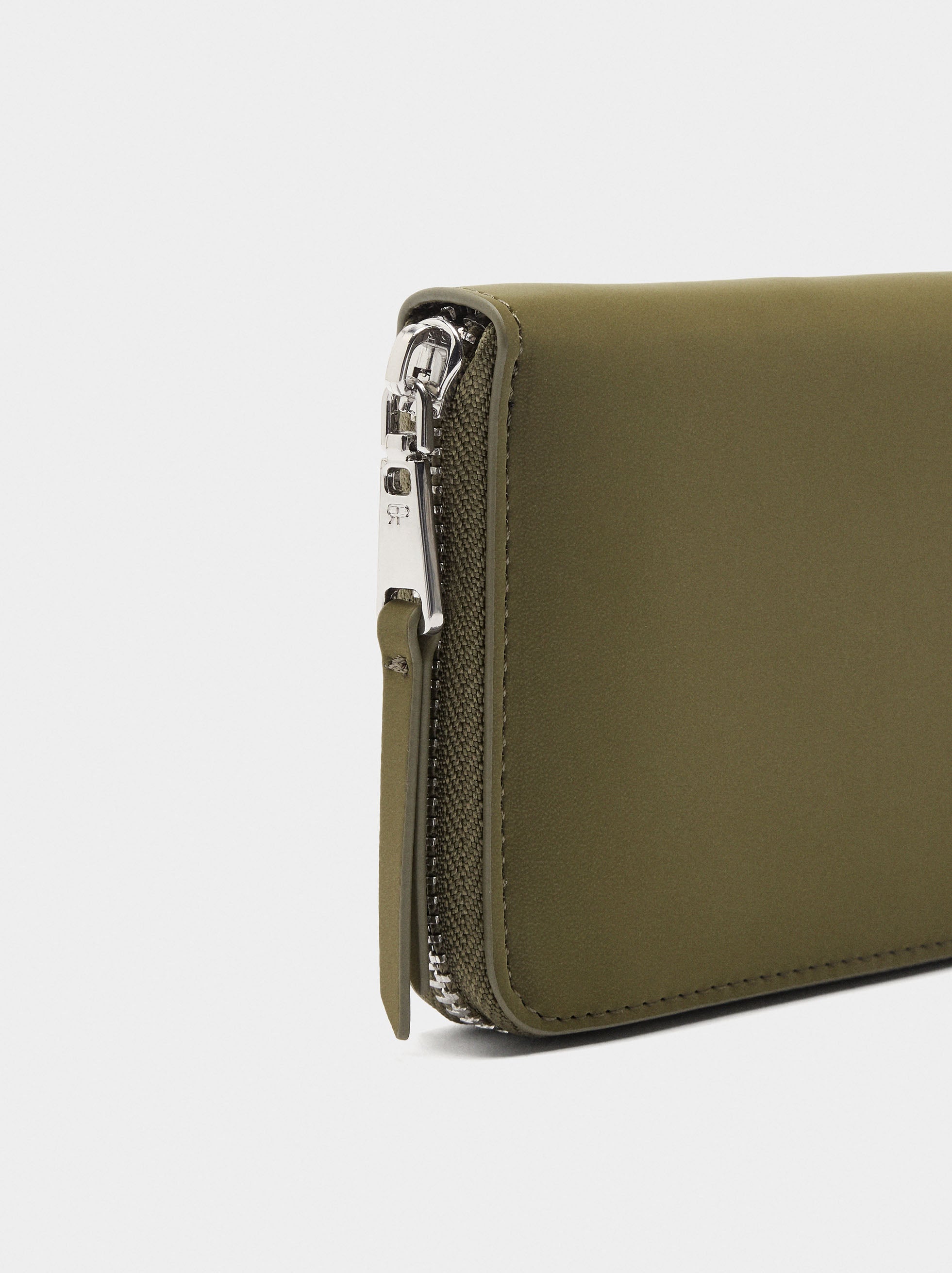 Cartera De Textura Suave Con Cierre De Cremallera M