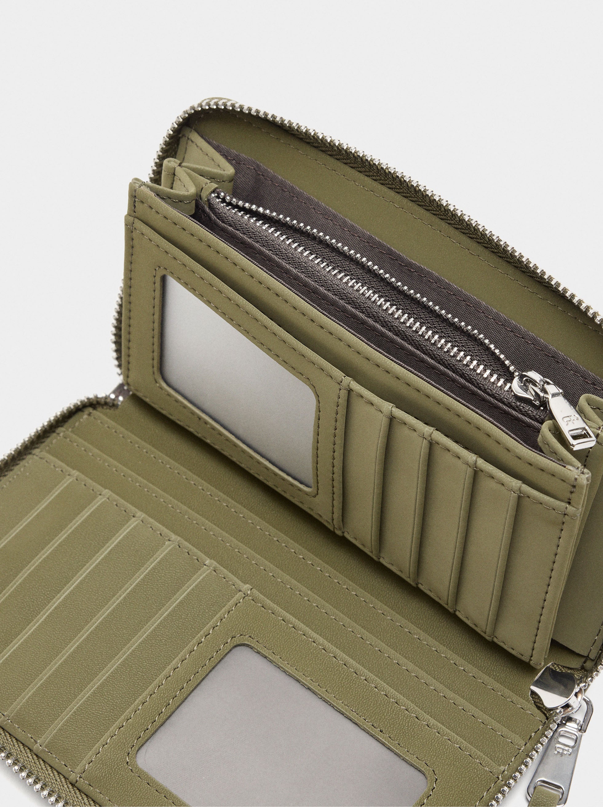 Cartera De Textura Suave Con Cierre De Cremallera M