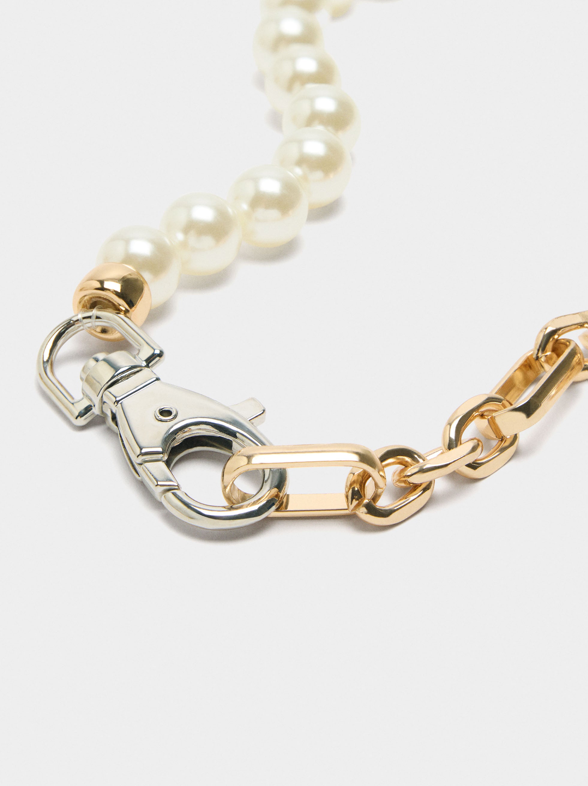 Collar Corto De Eslabones Con Perlas