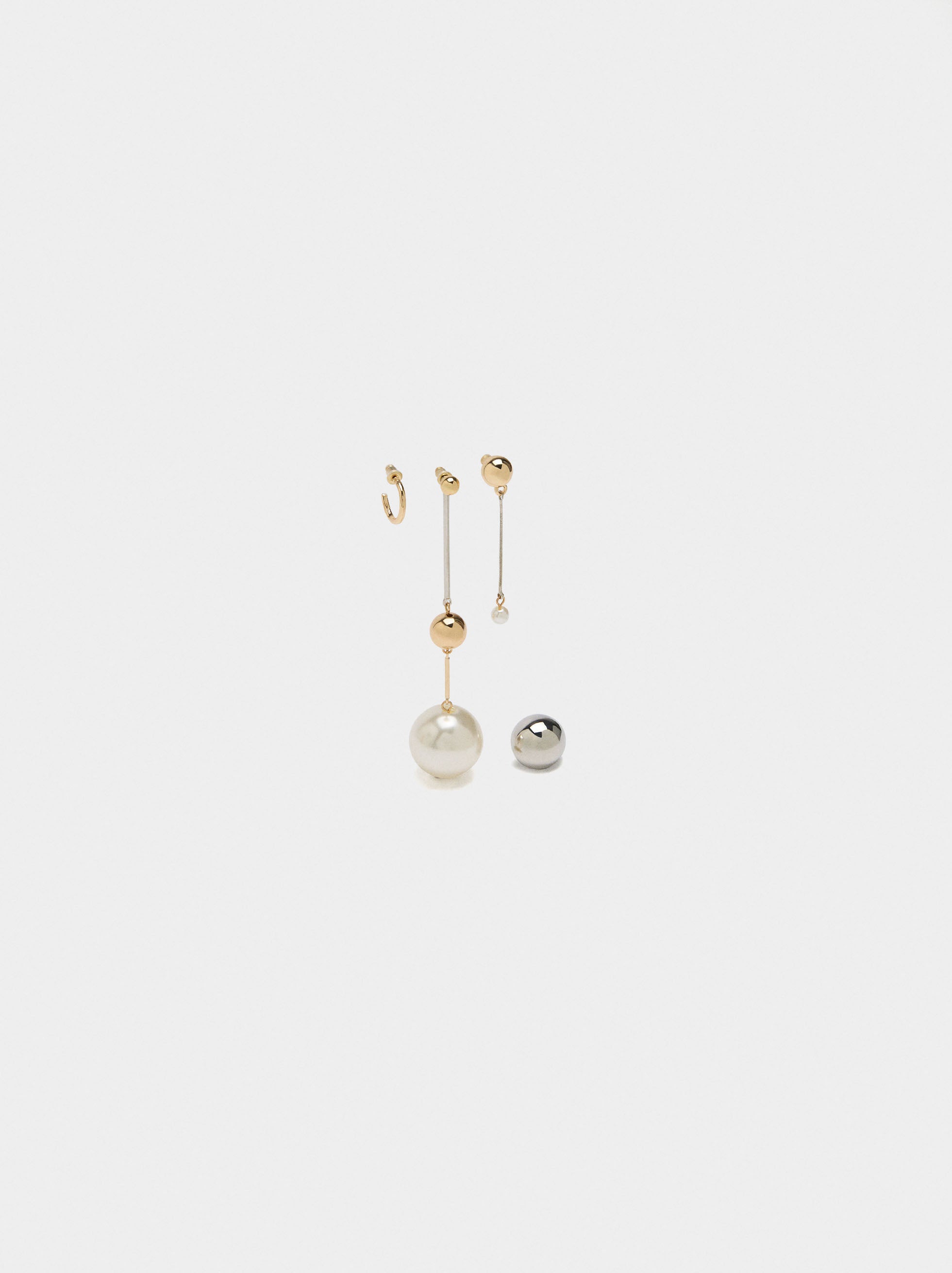 Set De Pendientes Asimétricos Con Perlas