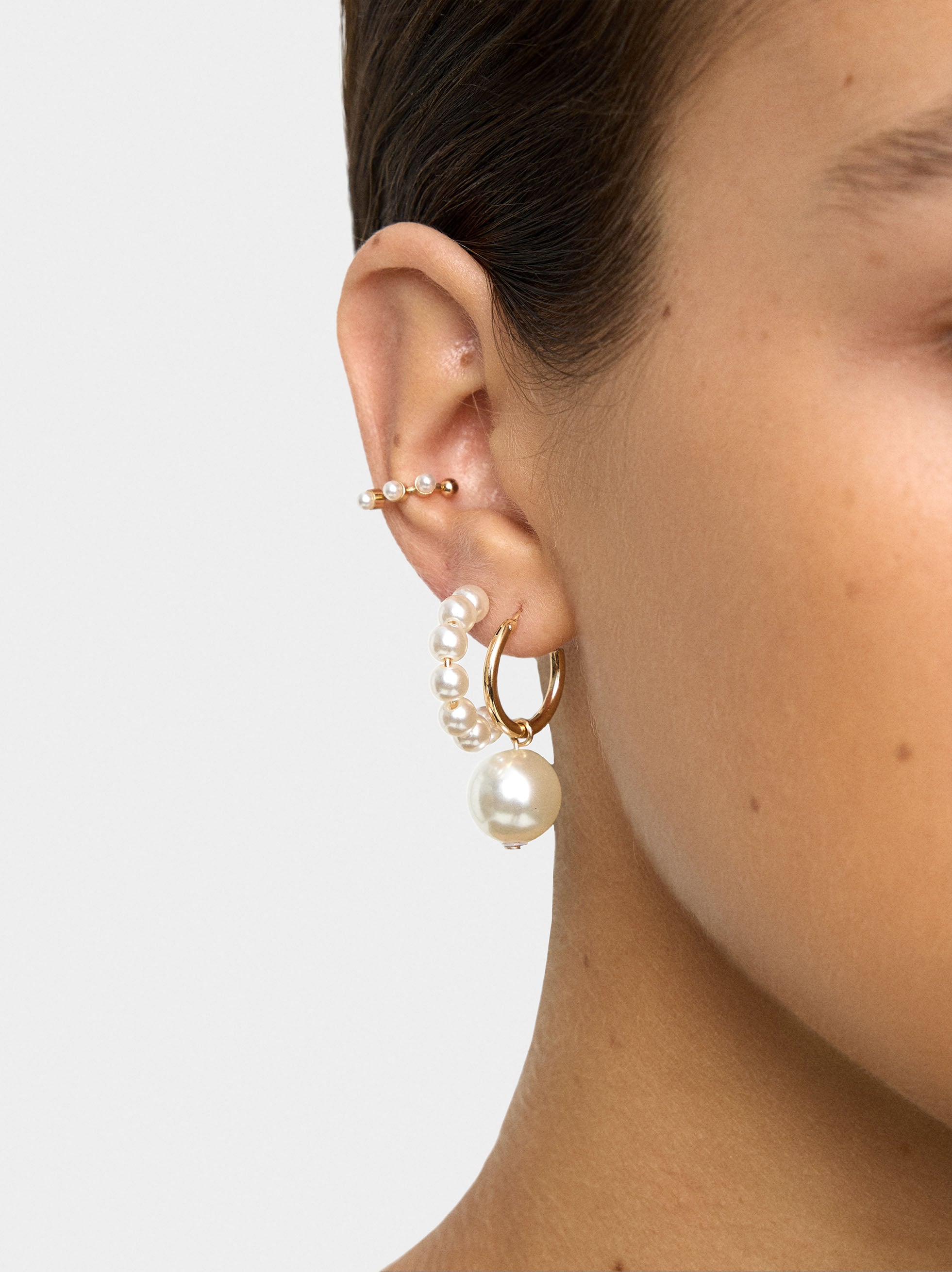 Set De Pendientes Y Earjackets Con Perlas