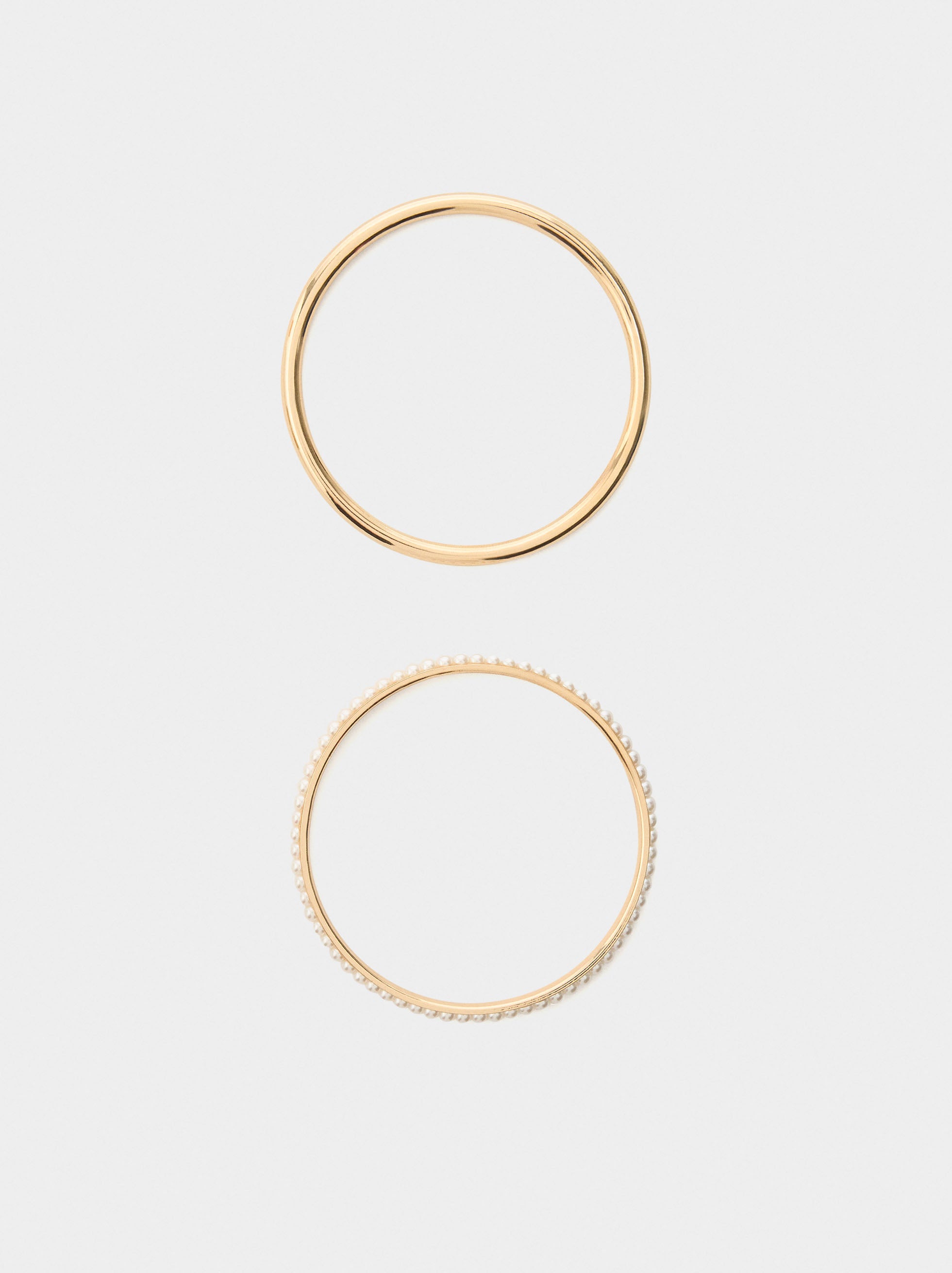 Set De Pulseras Rígidas Con Perlas
