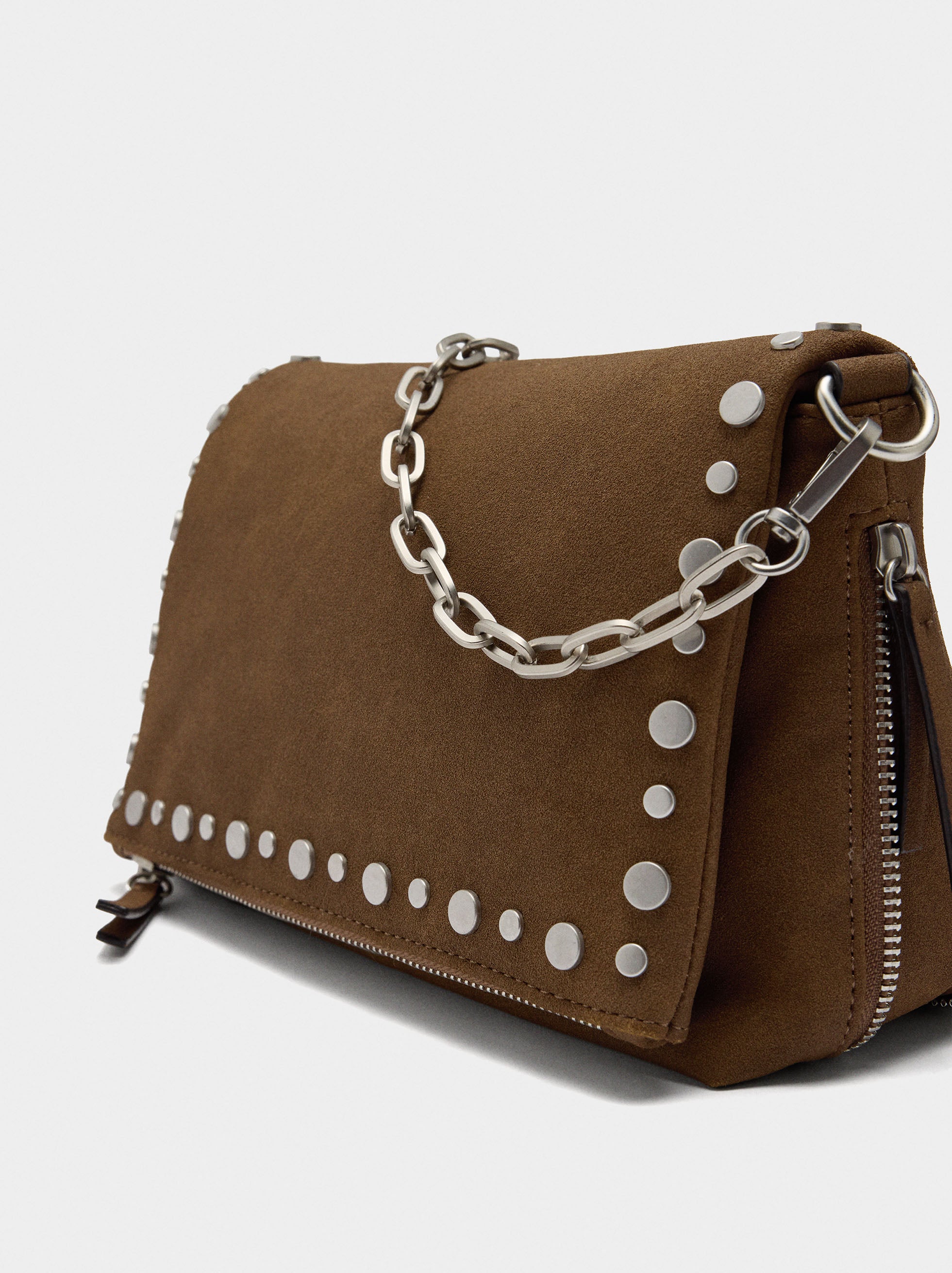 Bolso De Hombro Efecto Piel Con Tachuelas