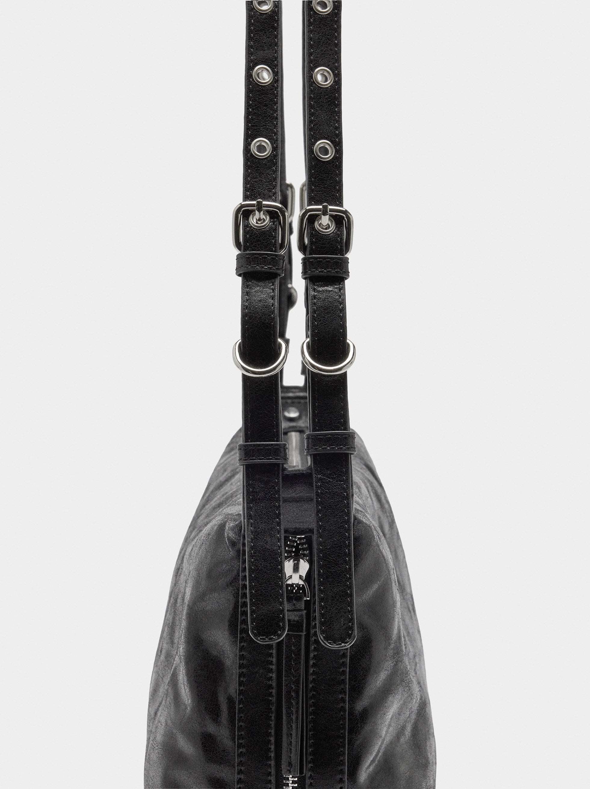 Bolso De Hombro Con Tachuelas