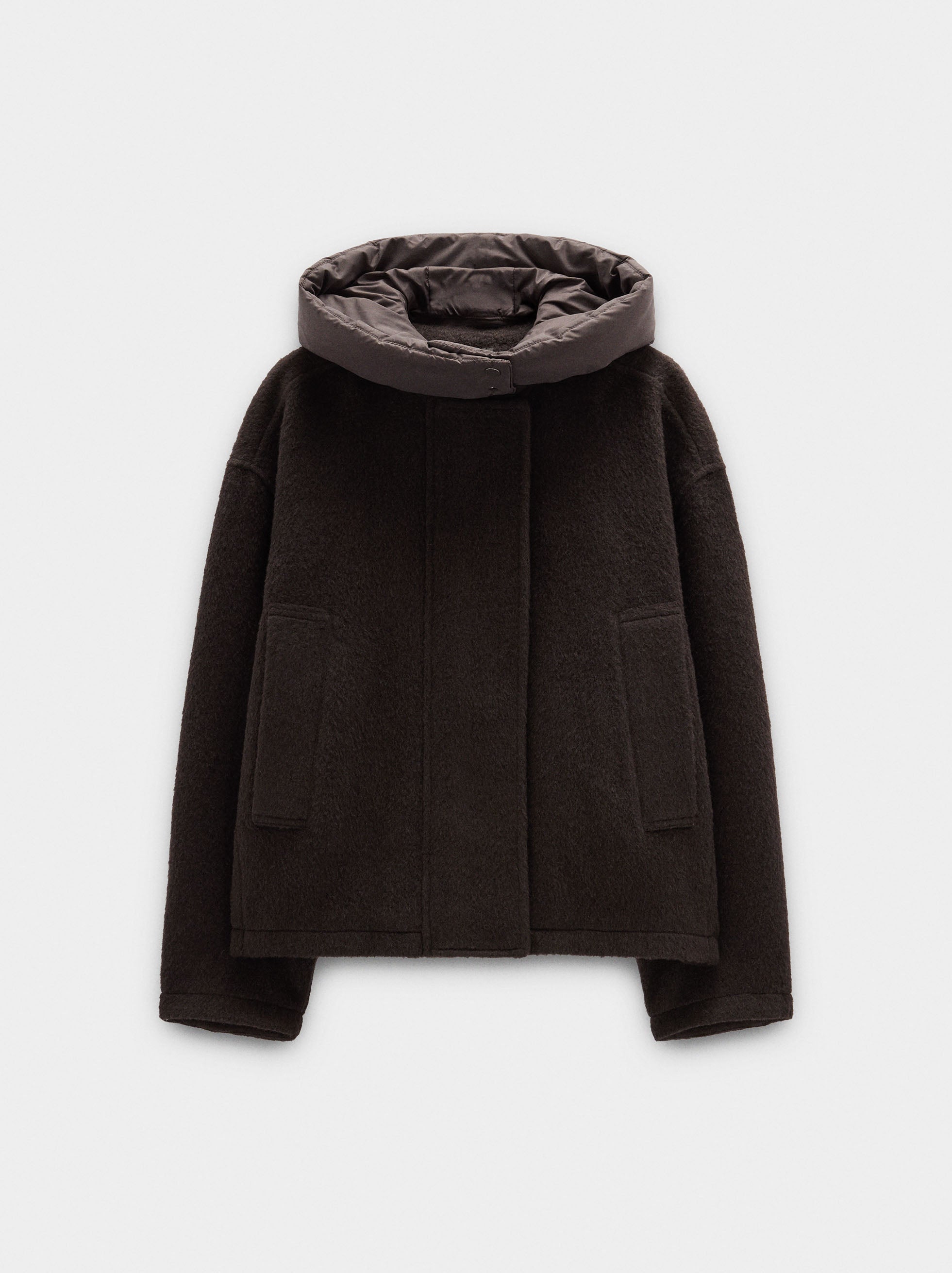Chaqueta Con Capucha Y Bolsillos Laterales