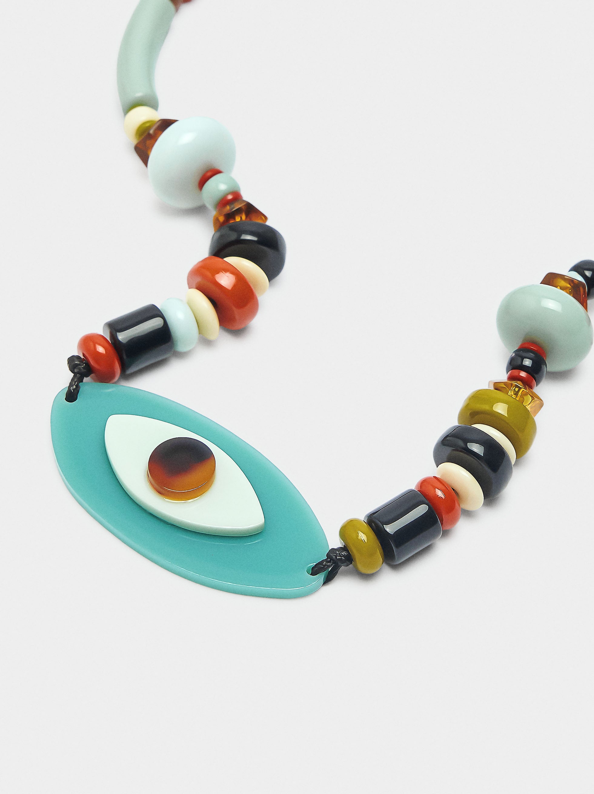 Collar Corto De Cuentas Multicolor Y Ojo