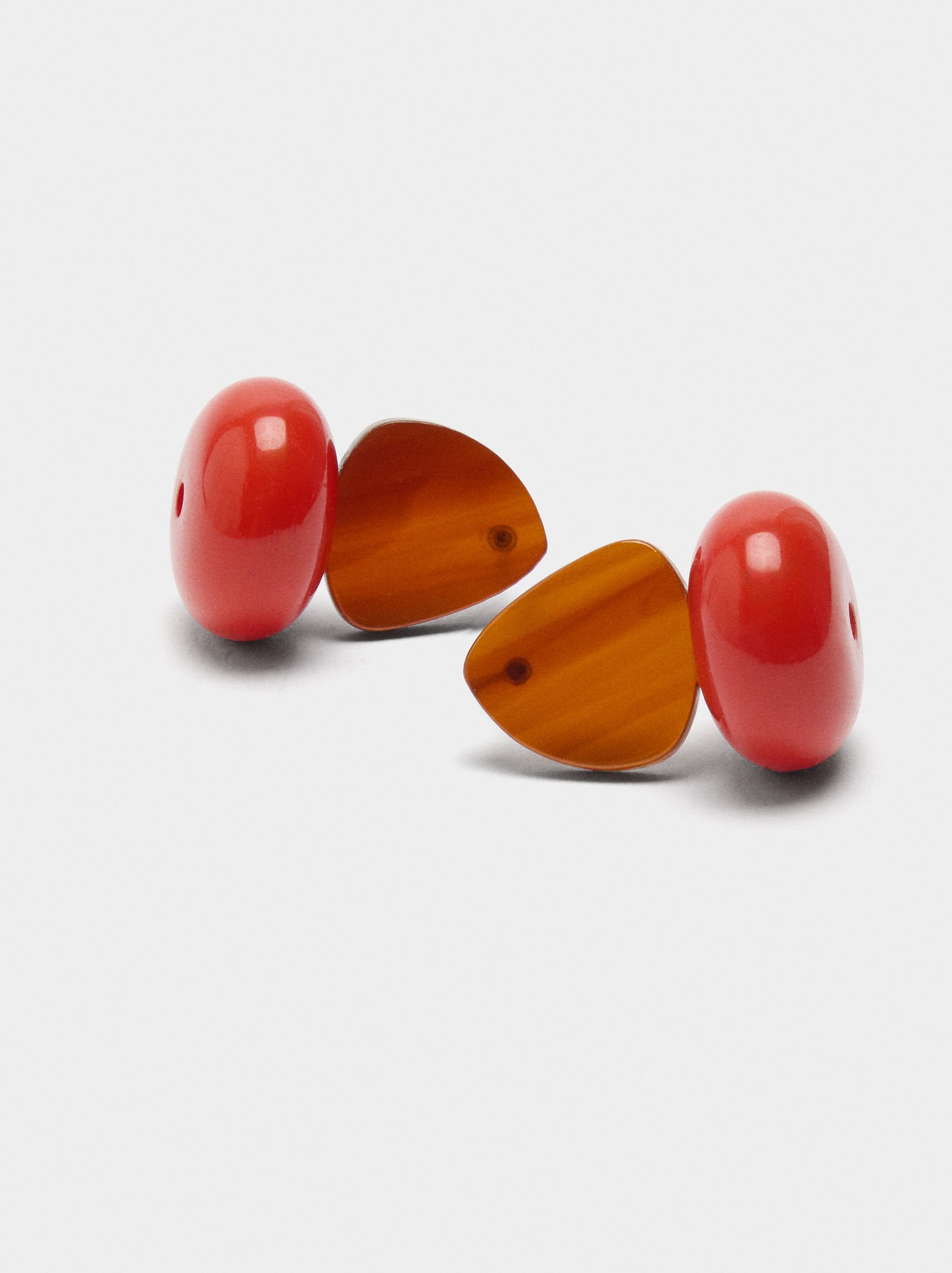 Pendientes Cortos De Resina