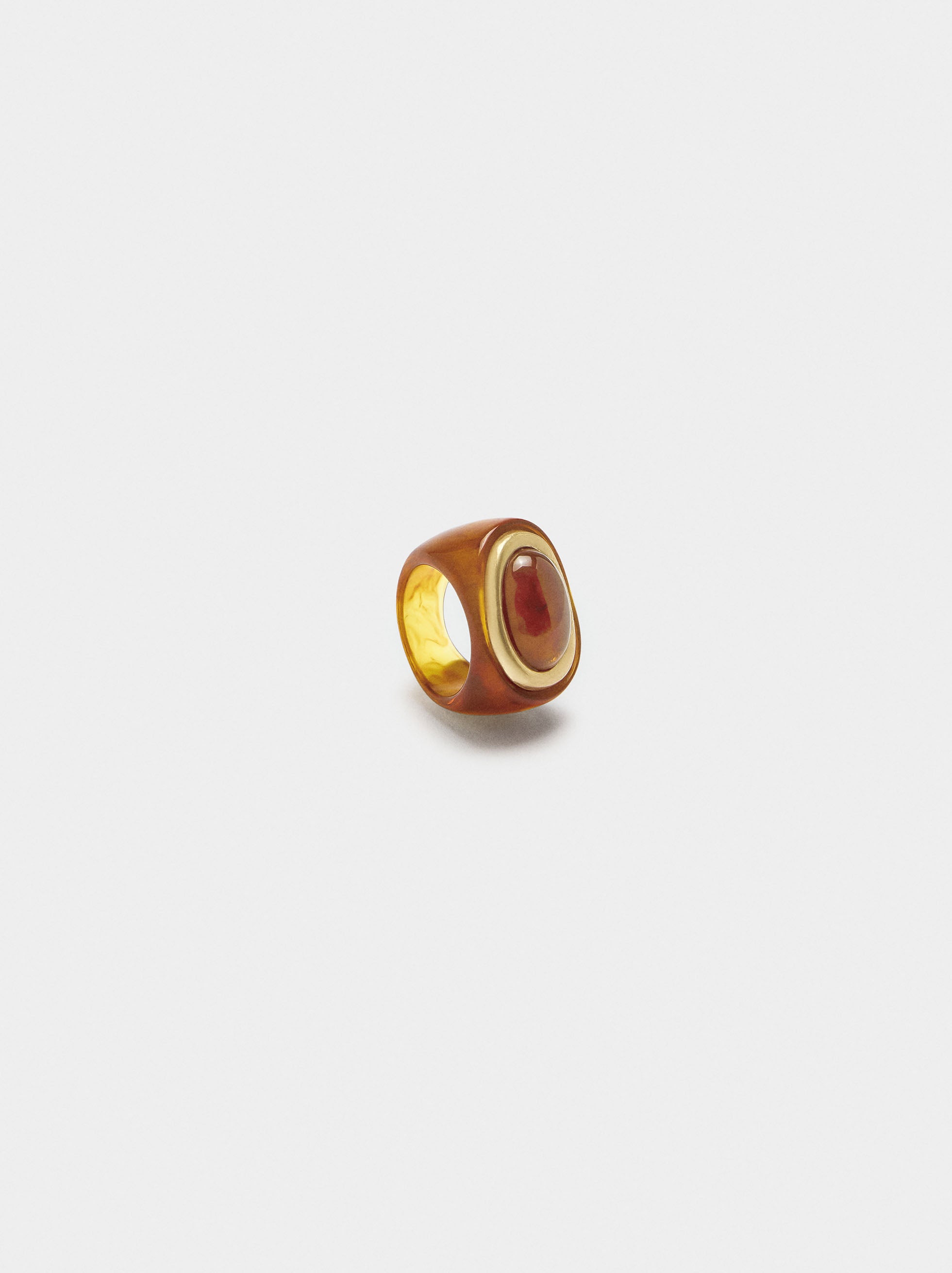 Anillo Ovalado Efecto Piedra