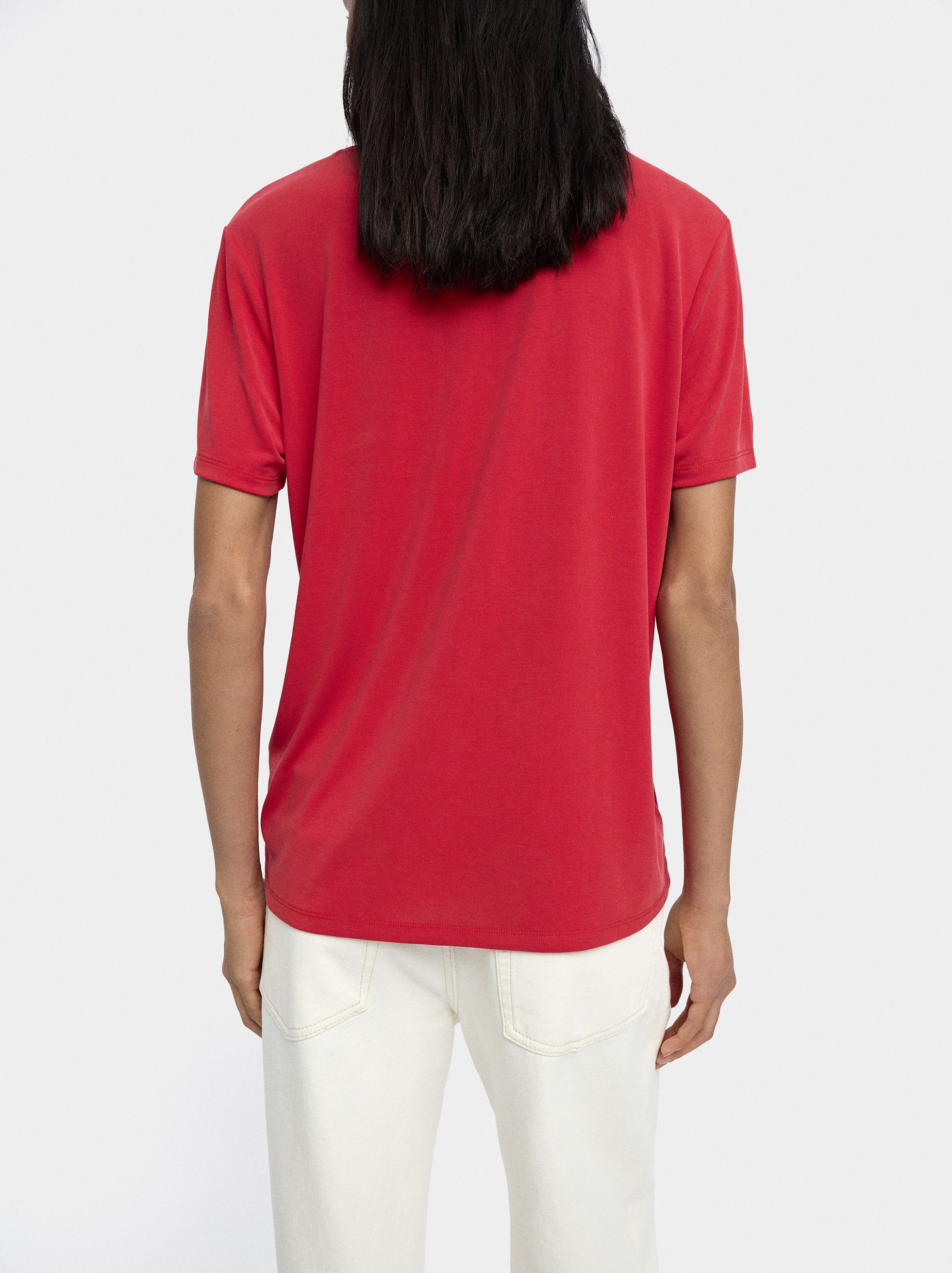 Camiseta Básica Cuello Pico