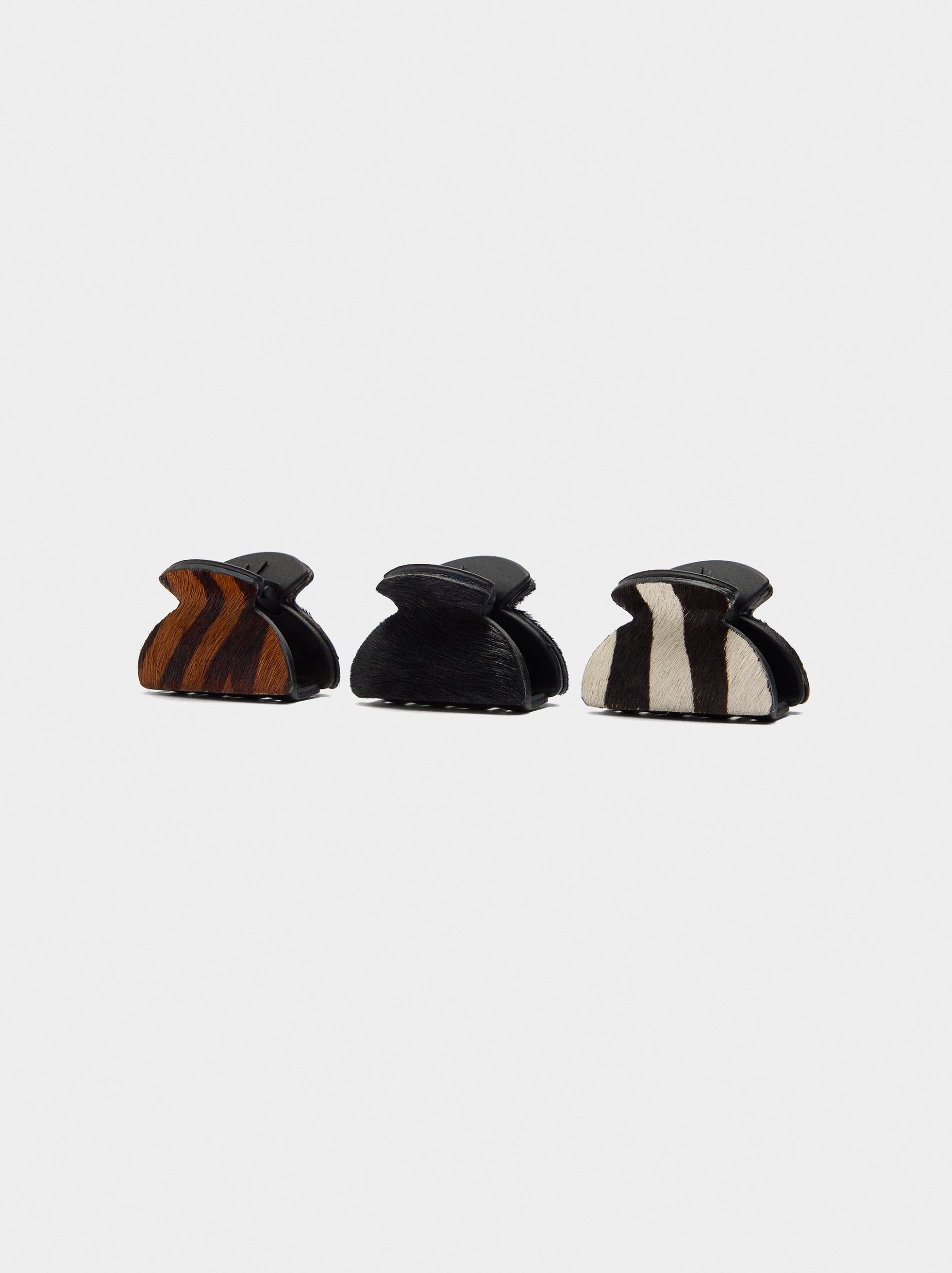 Set De Pinzas De Piel