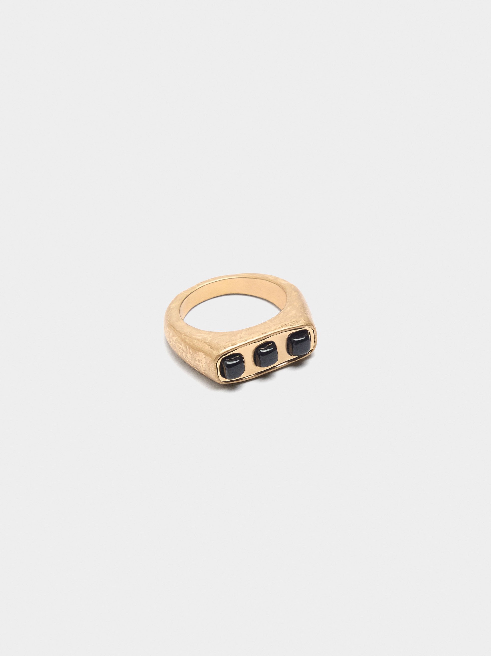 Anillo Con Piedras