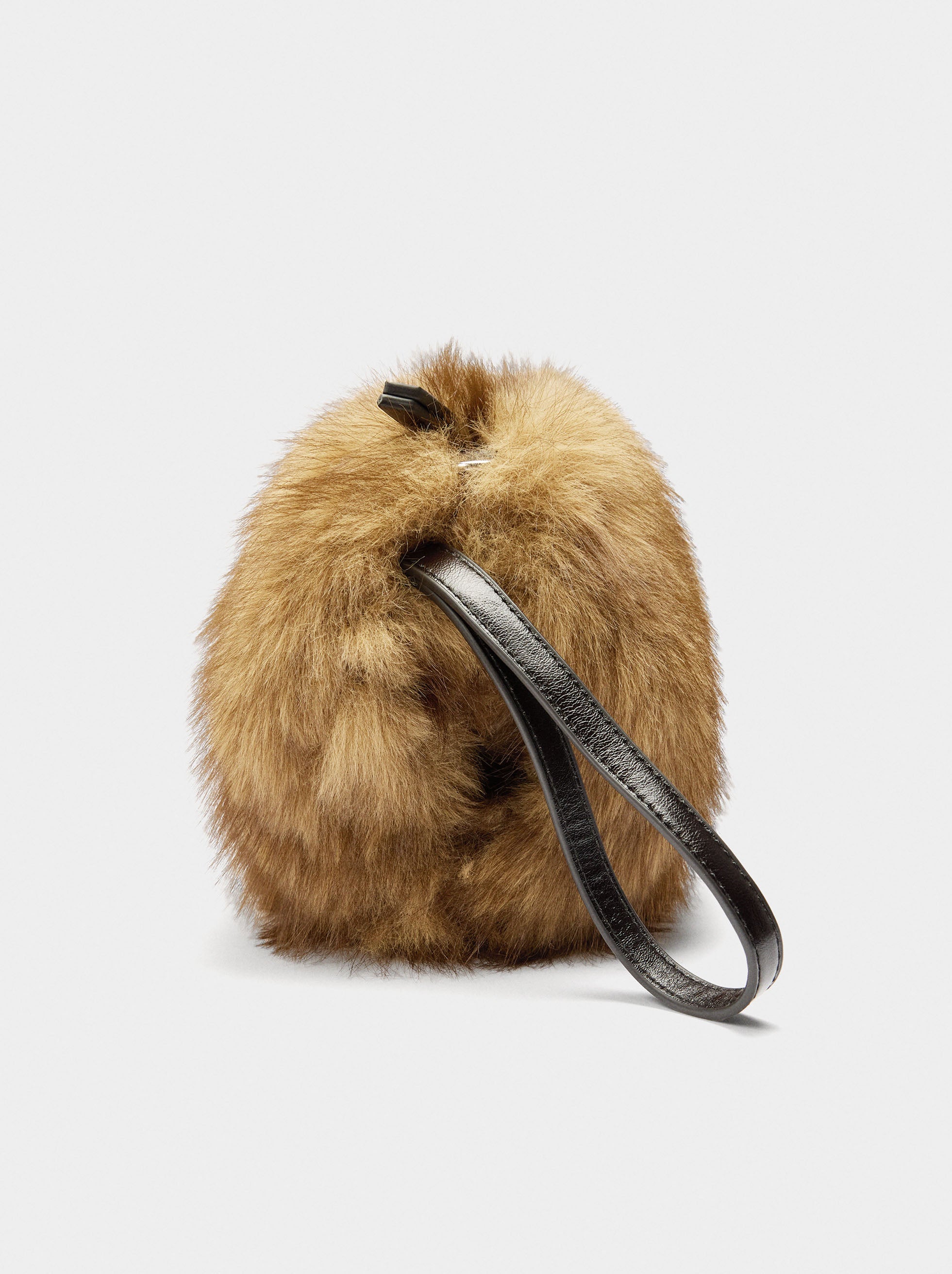 Bolso De Mano Efecto Pelo